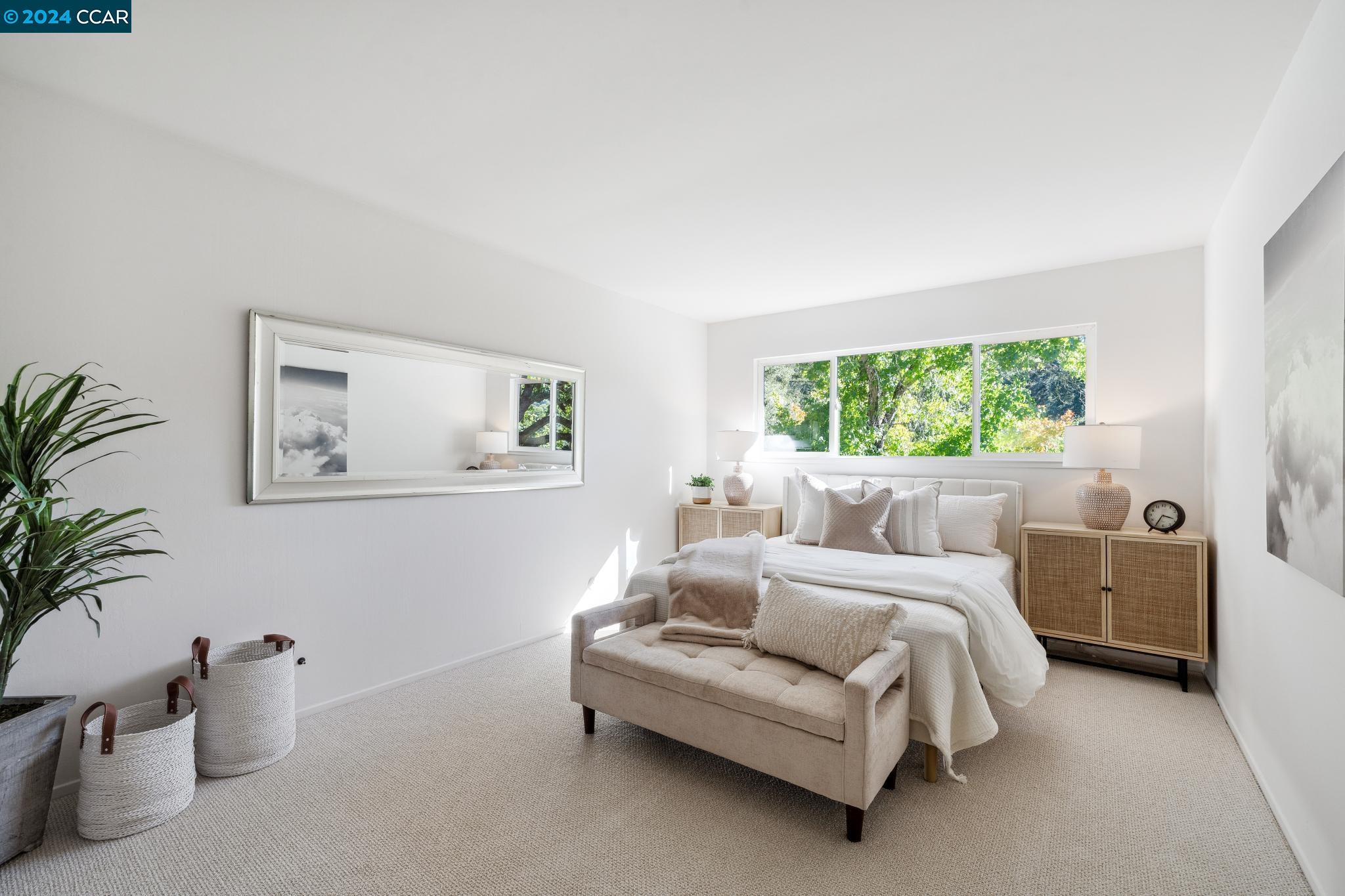 4018 Woodside Ct