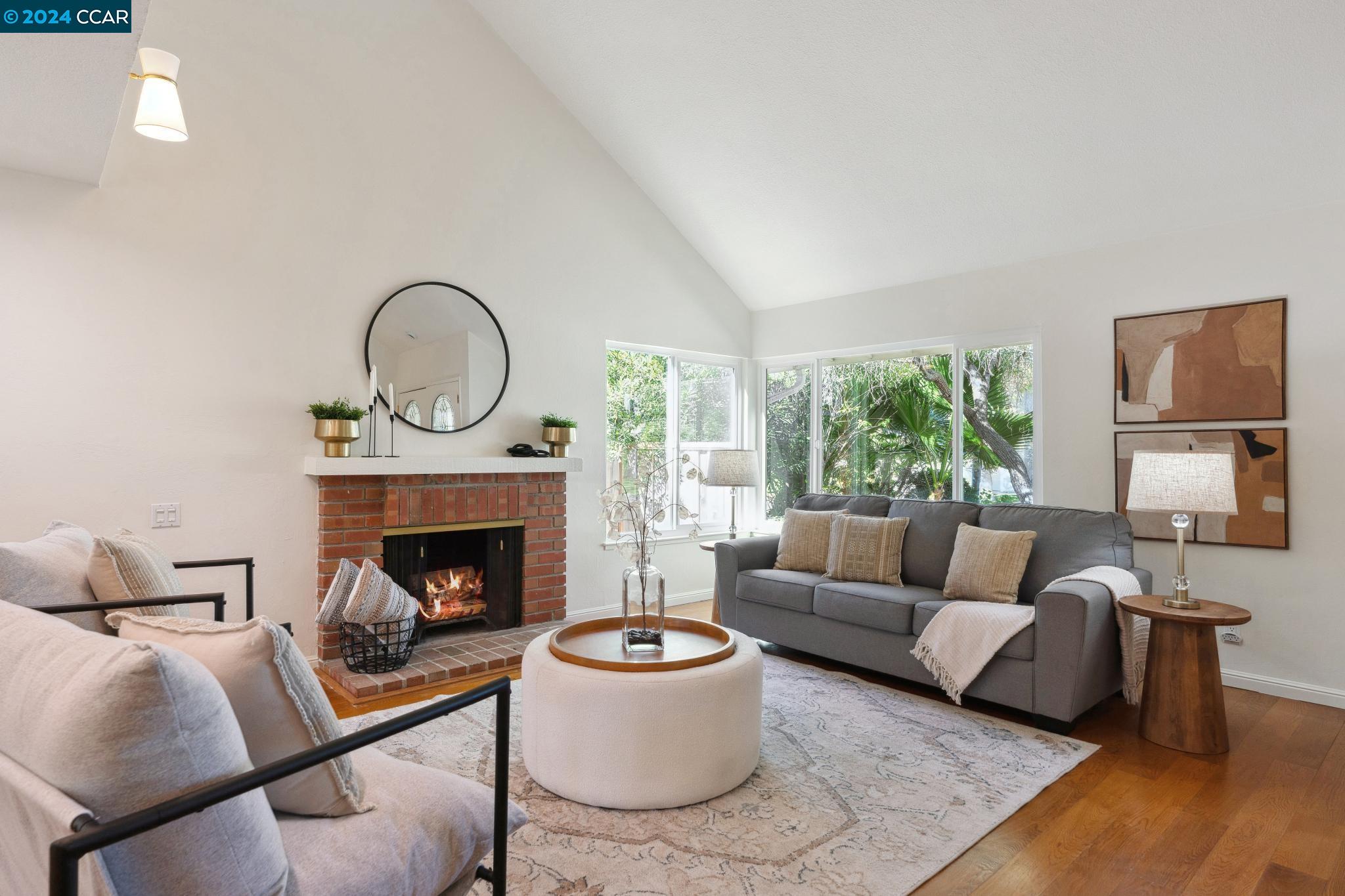 628 Sutton Ct