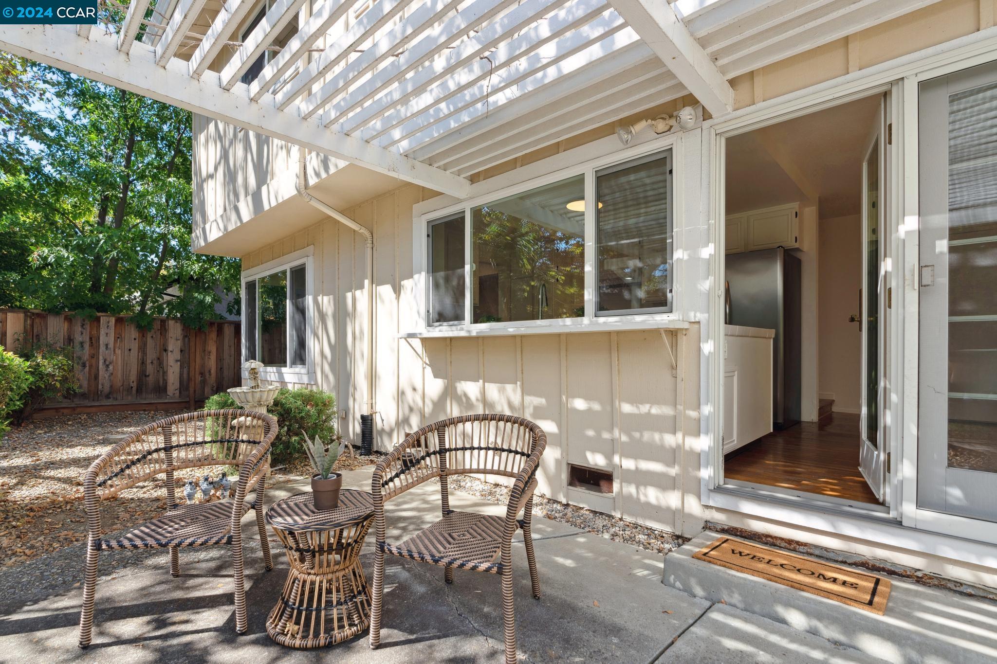 628 Sutton Ct
