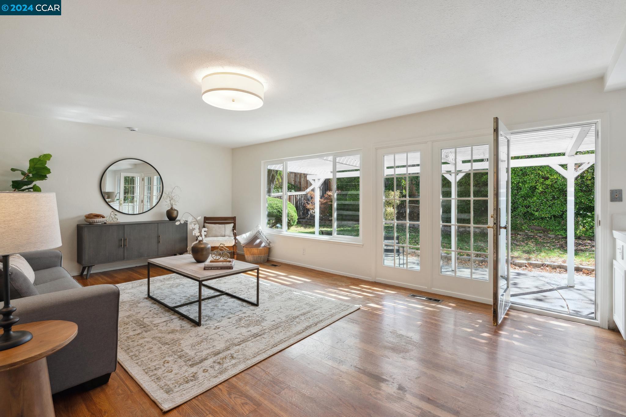 628 Sutton Ct