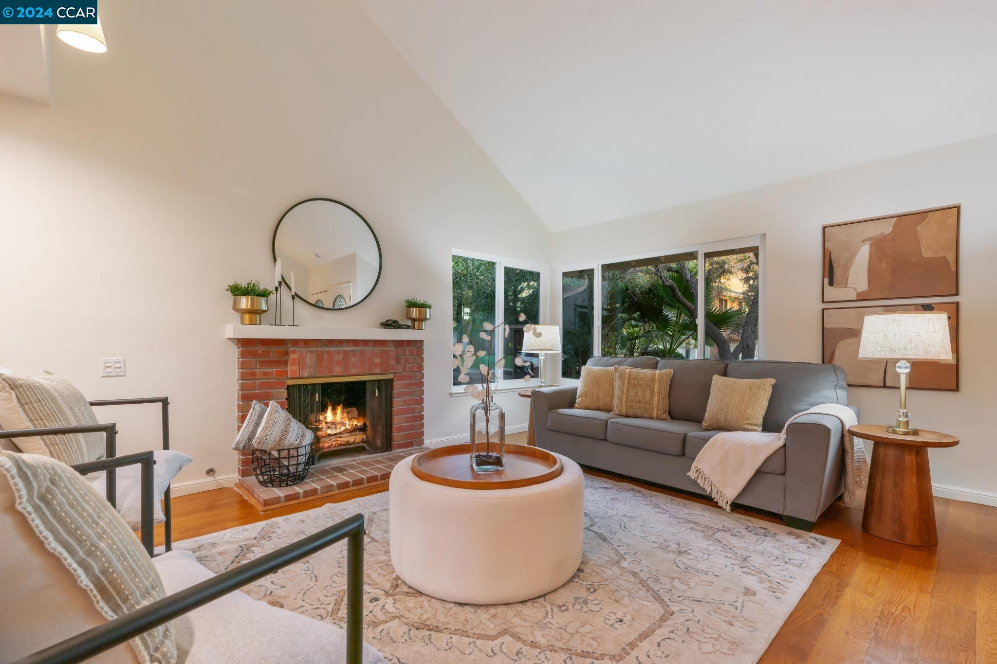 628 Sutton Ct