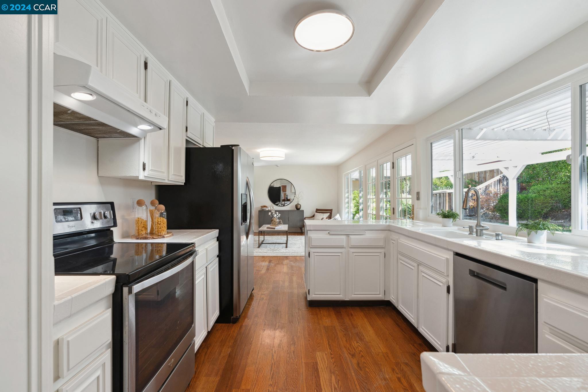 628 Sutton Ct