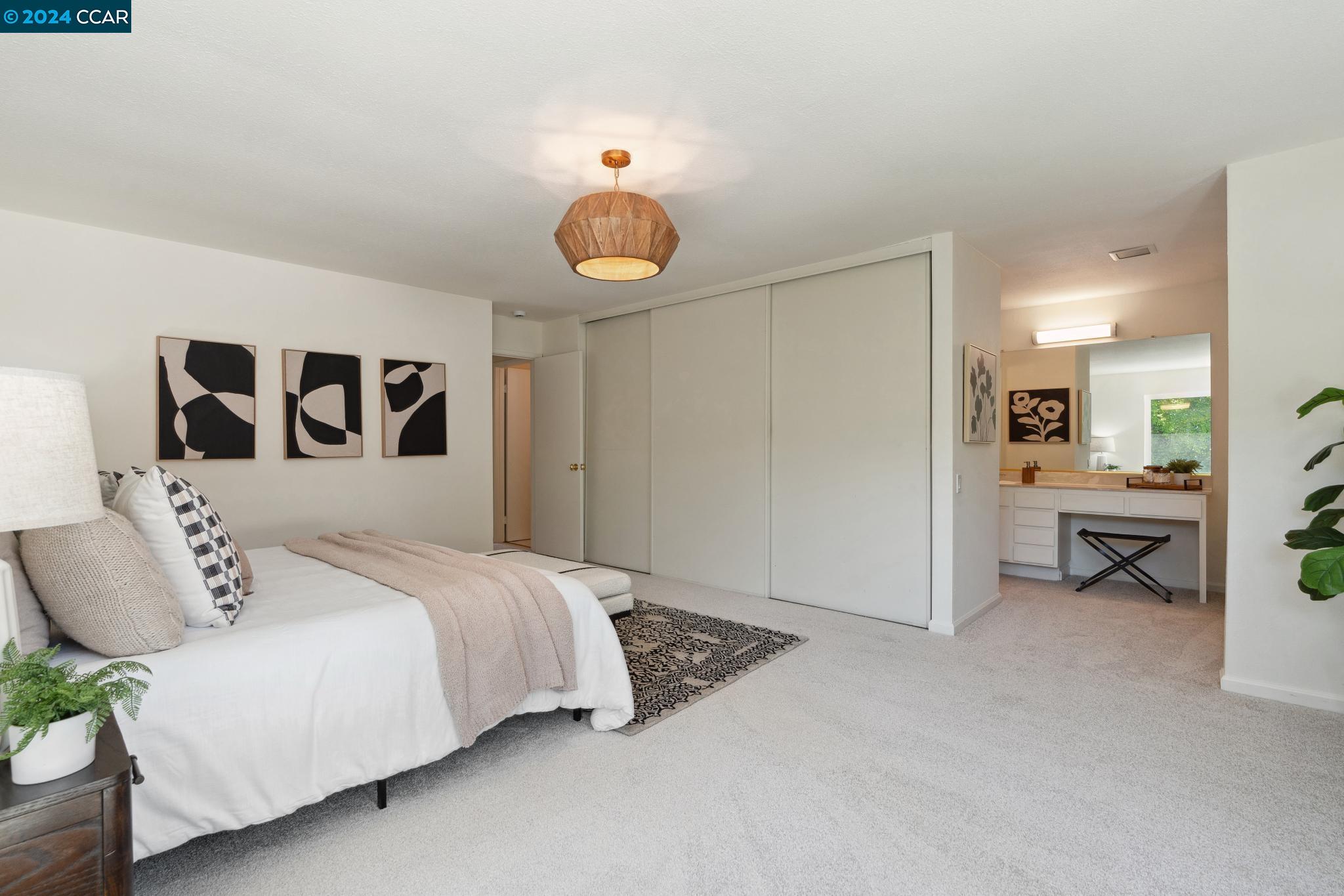 628 Sutton Ct