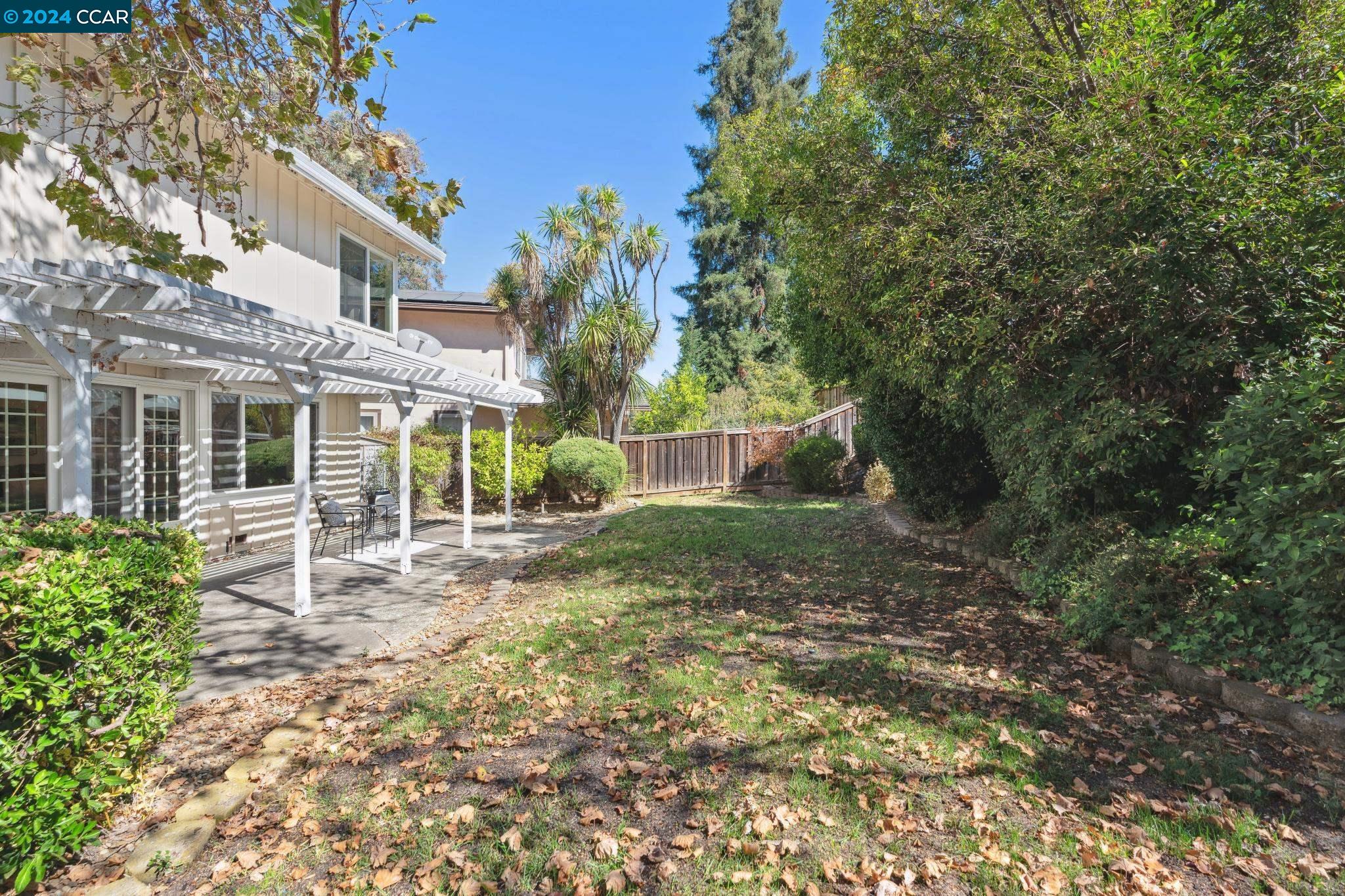 628 Sutton Ct