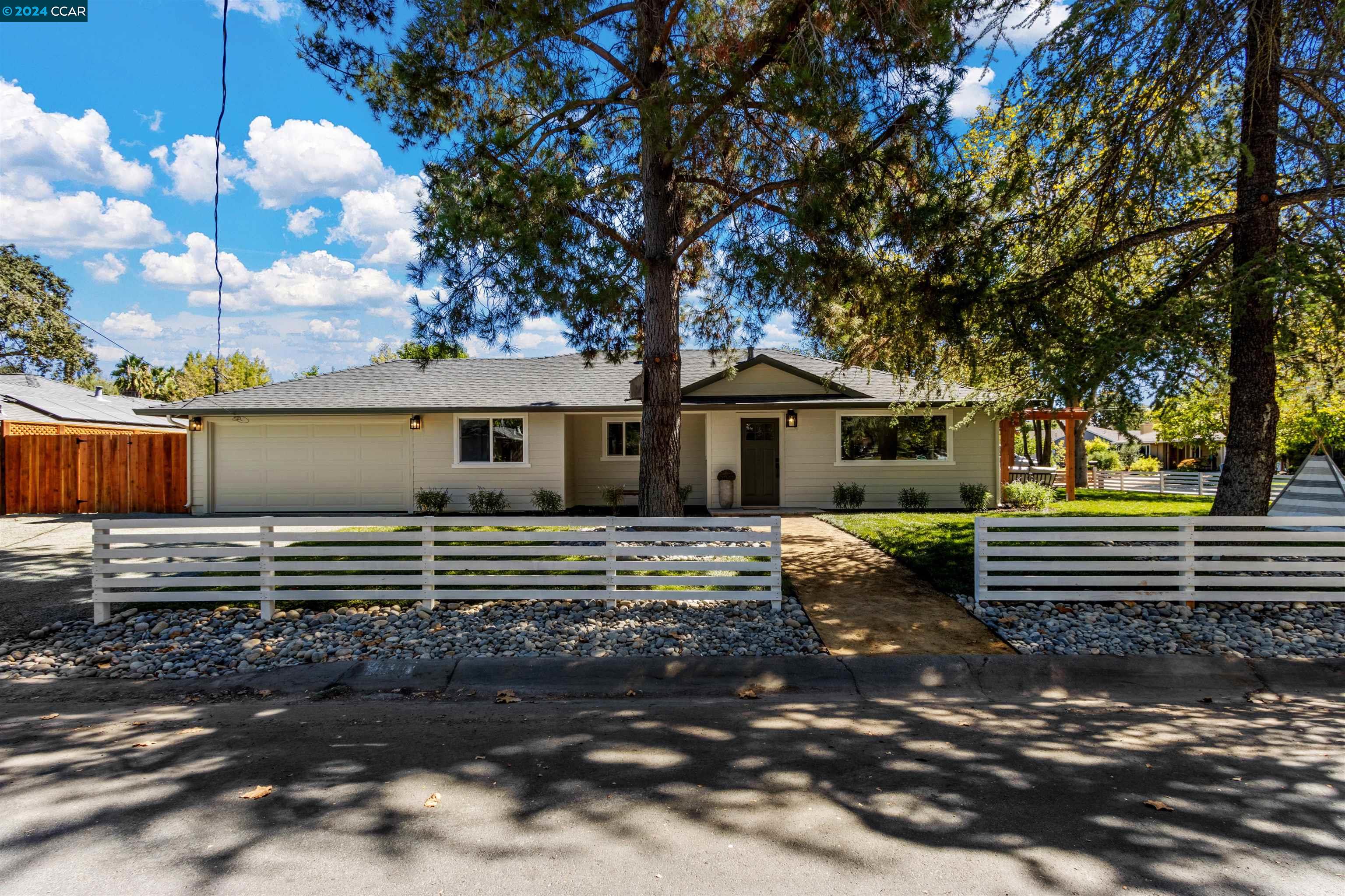 1991 Maybelle Dr