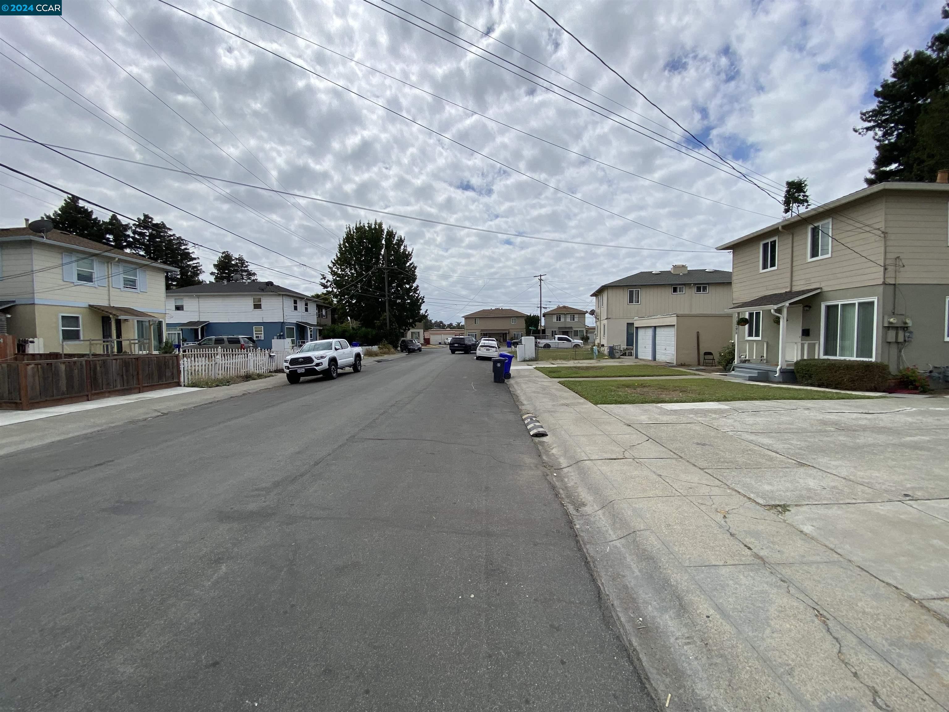 15289 Upton Ave