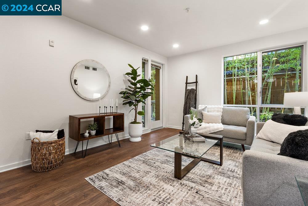 1655 N California Blvd # 138