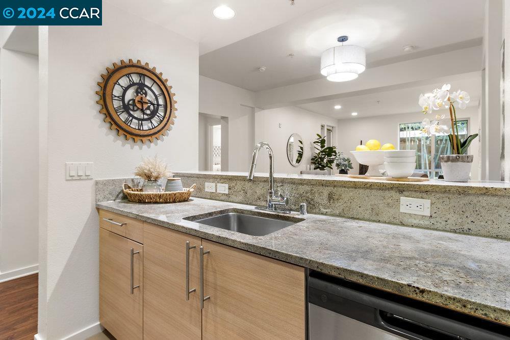 1655 N California Blvd # 138