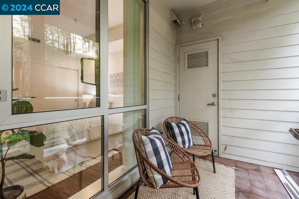 1655 N California Blvd # 138