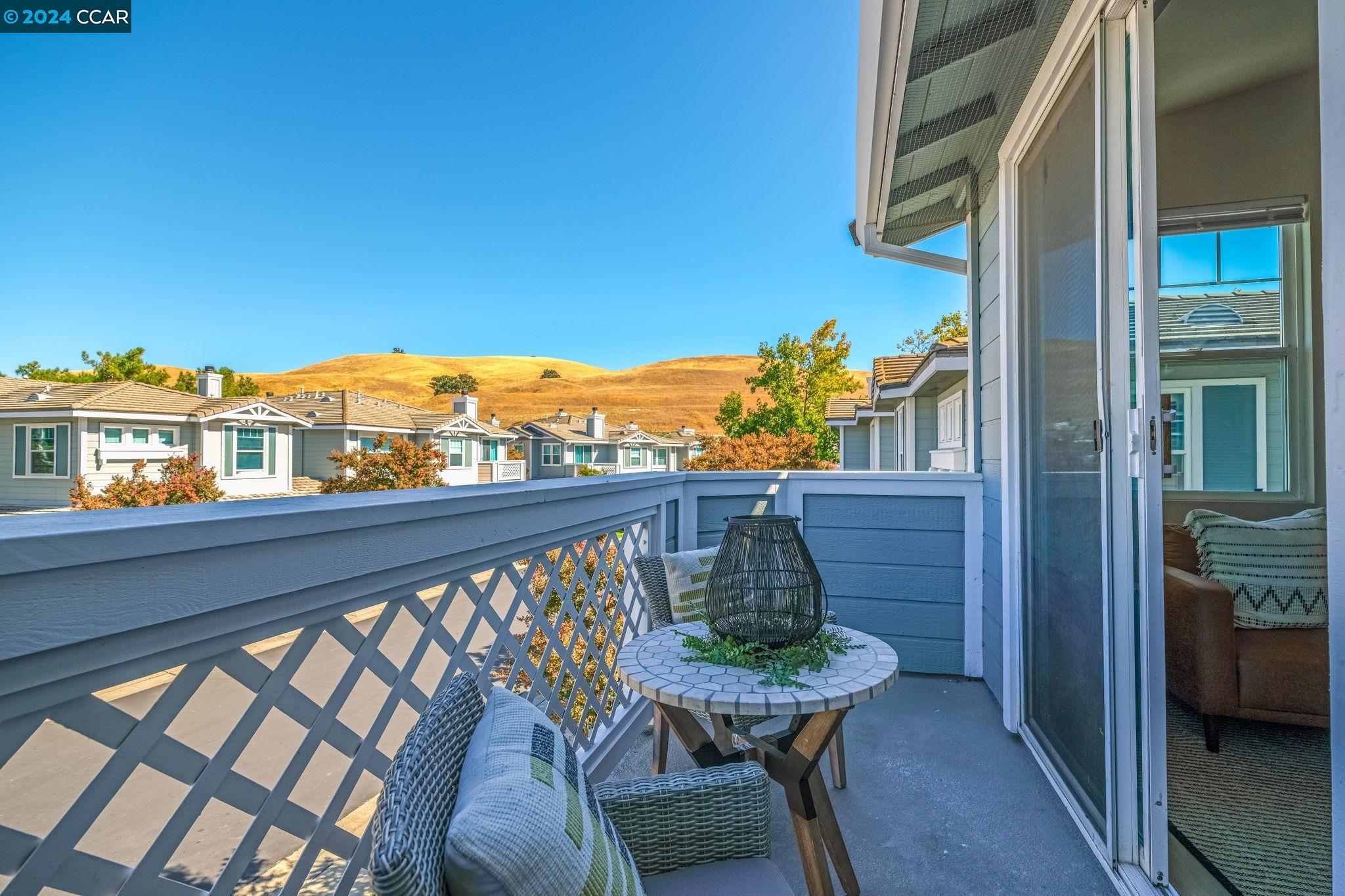 303 Condor Pl