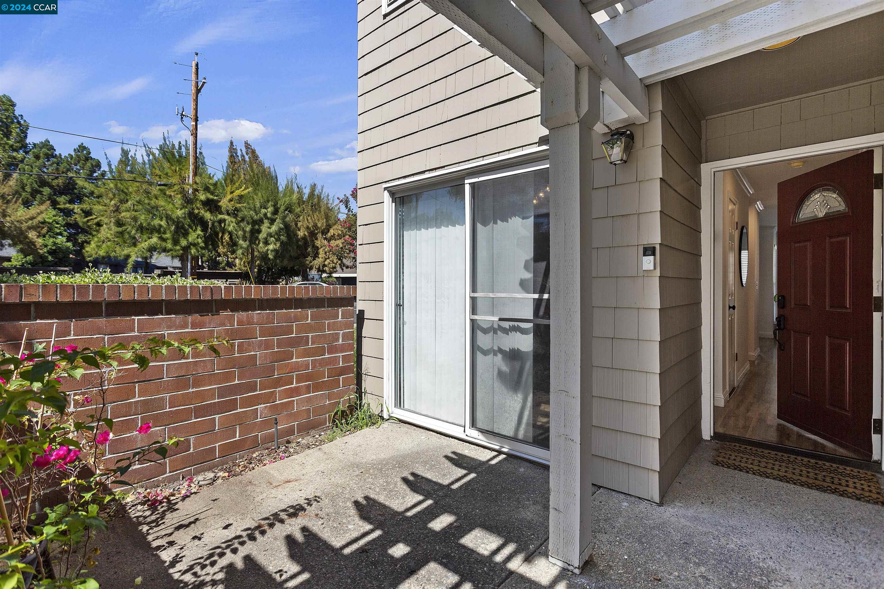 201 Hidden Creek Ct