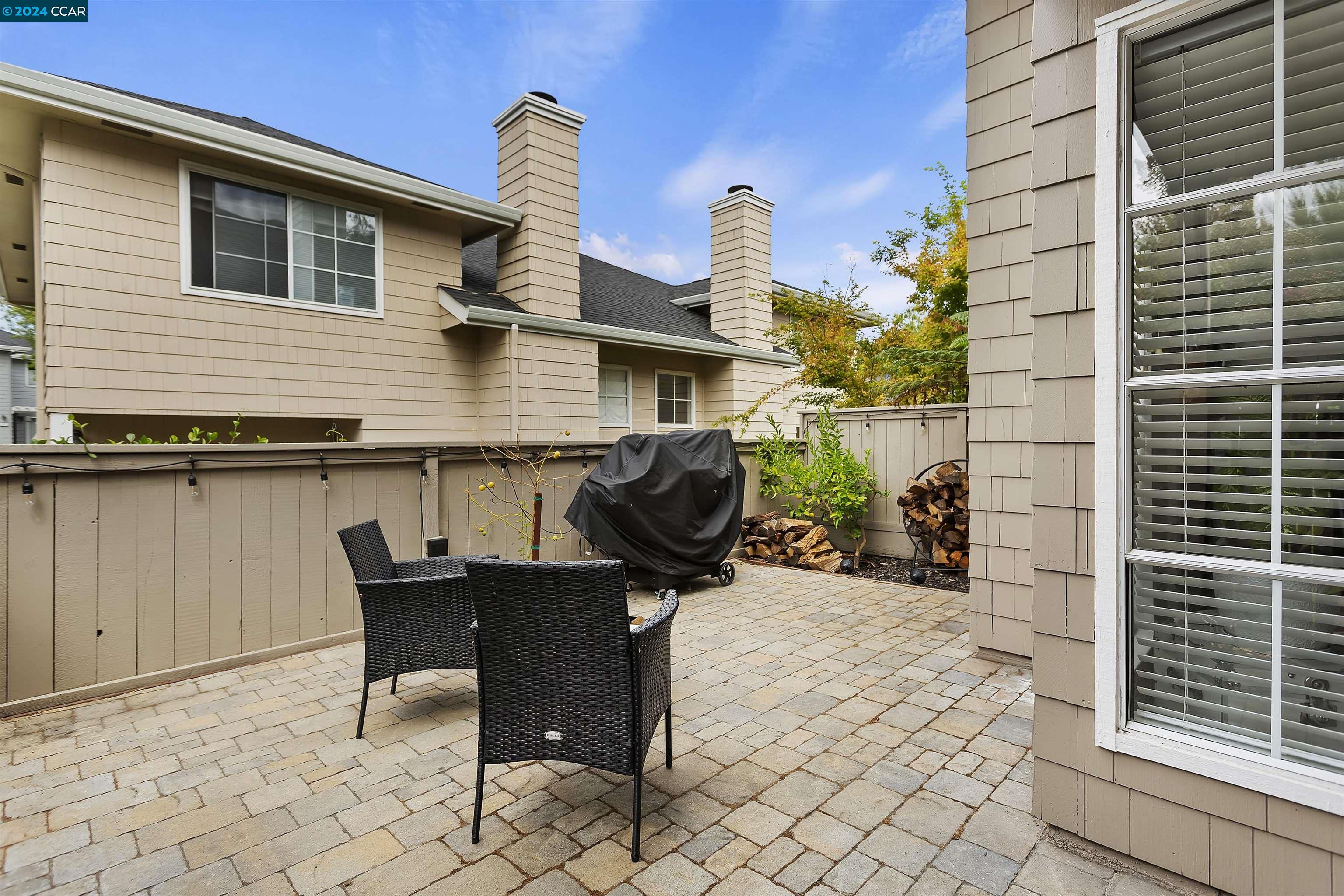 201 Hidden Creek Ct