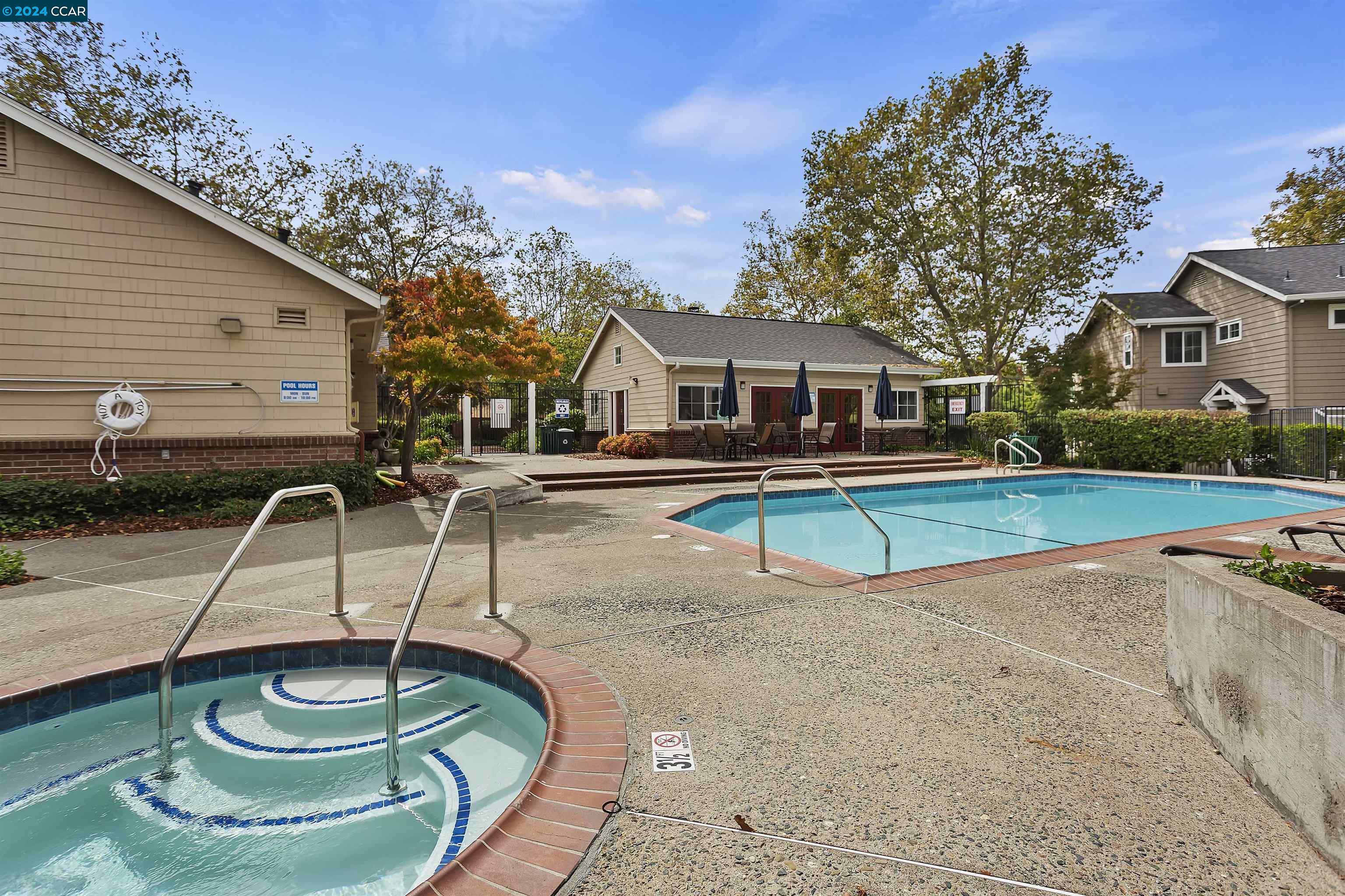 201 Hidden Creek Ct