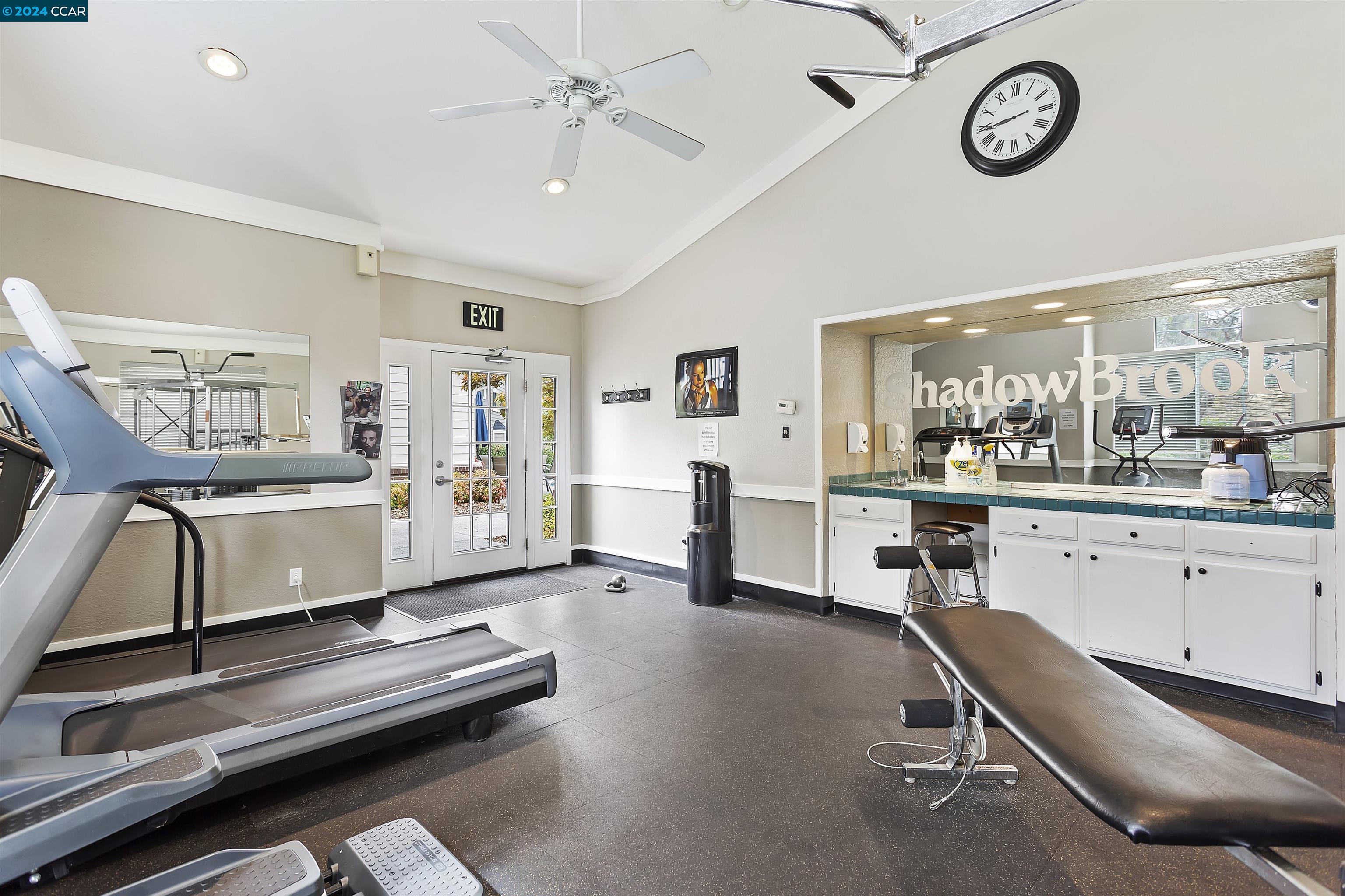 201 Hidden Creek Ct
