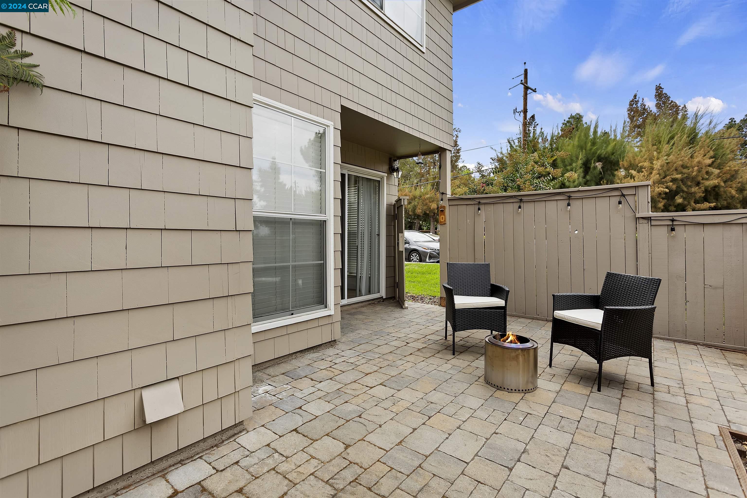201 Hidden Creek Ct