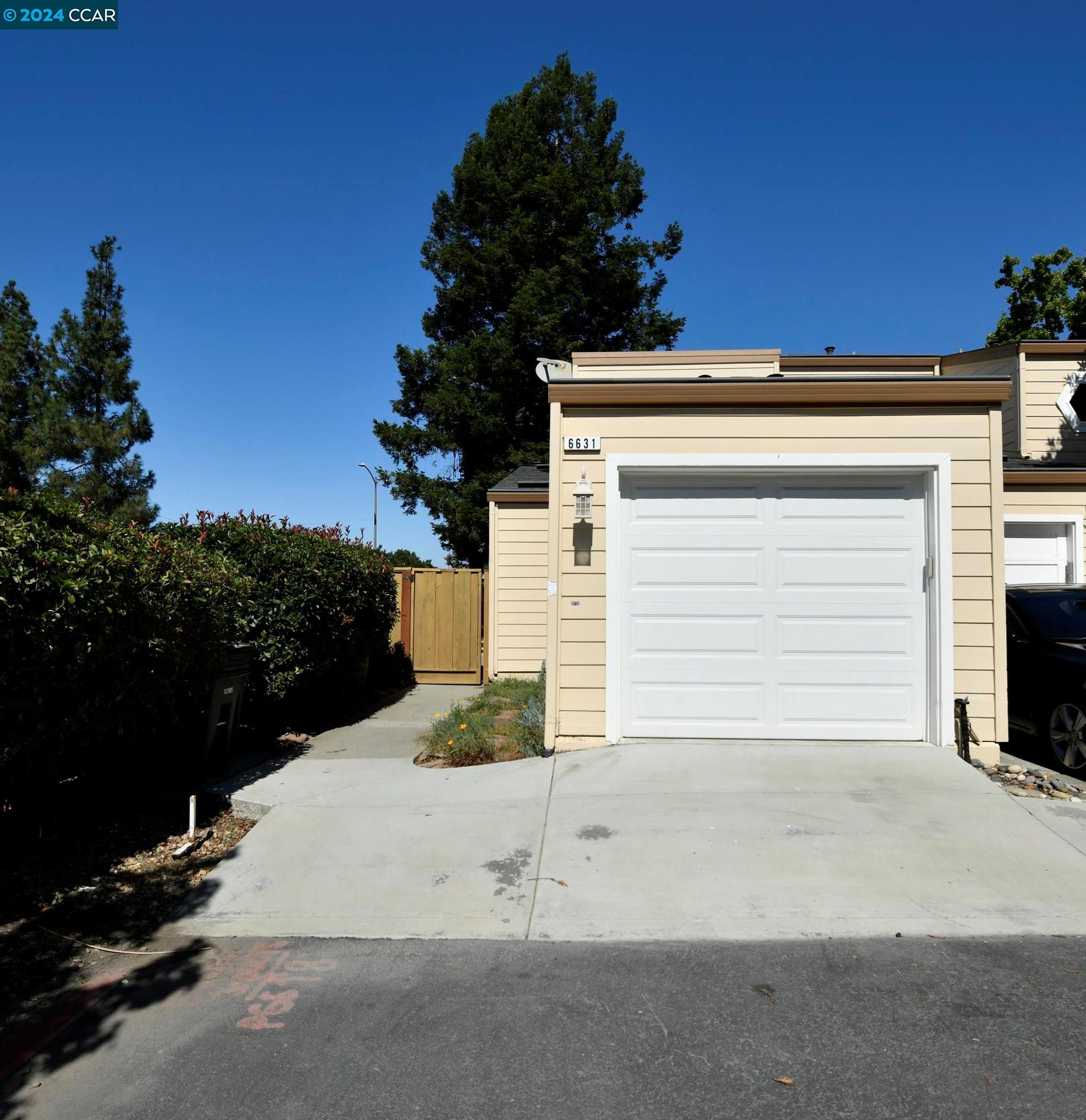 6631 Pioneer Ln