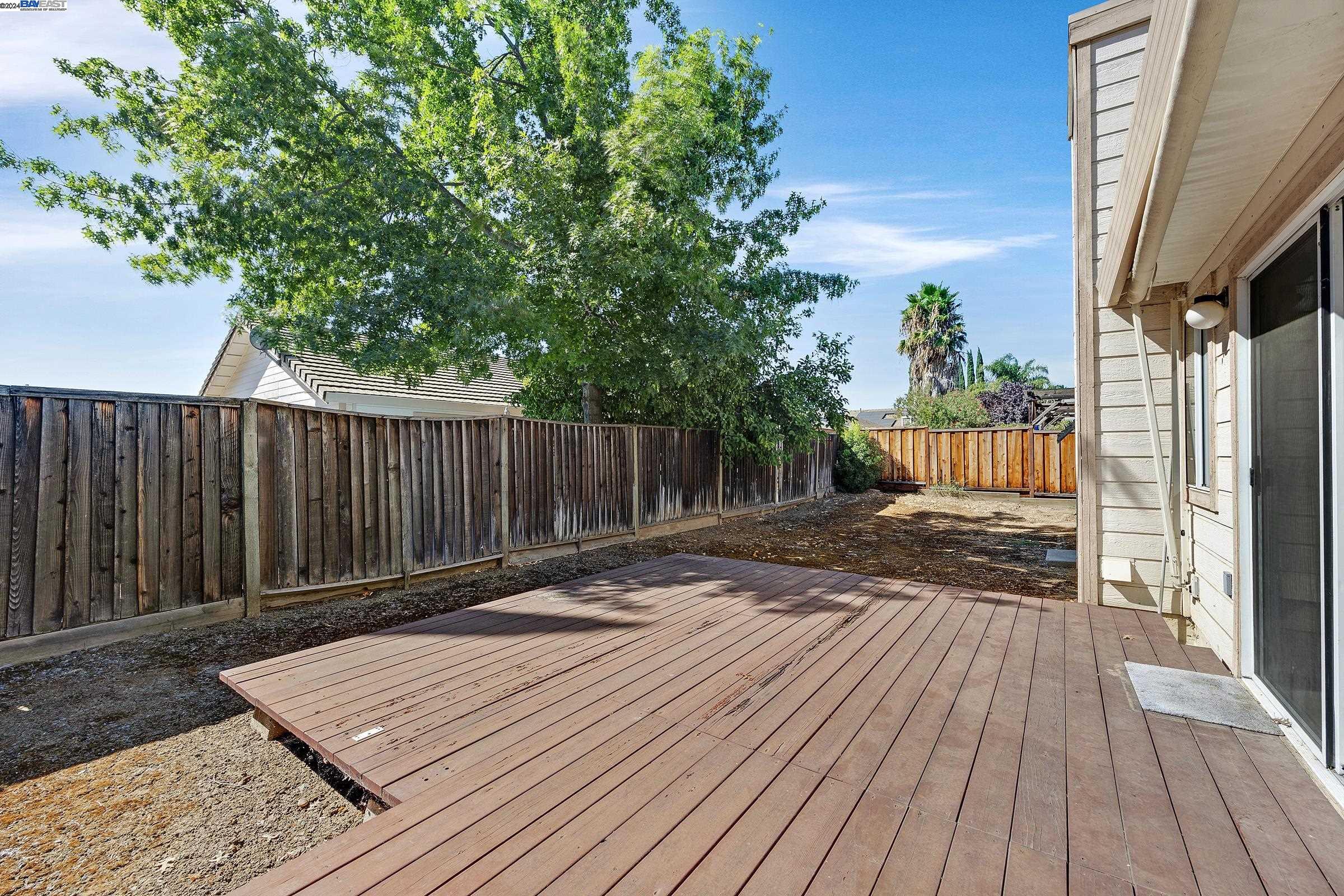 595 Valley Green Dr