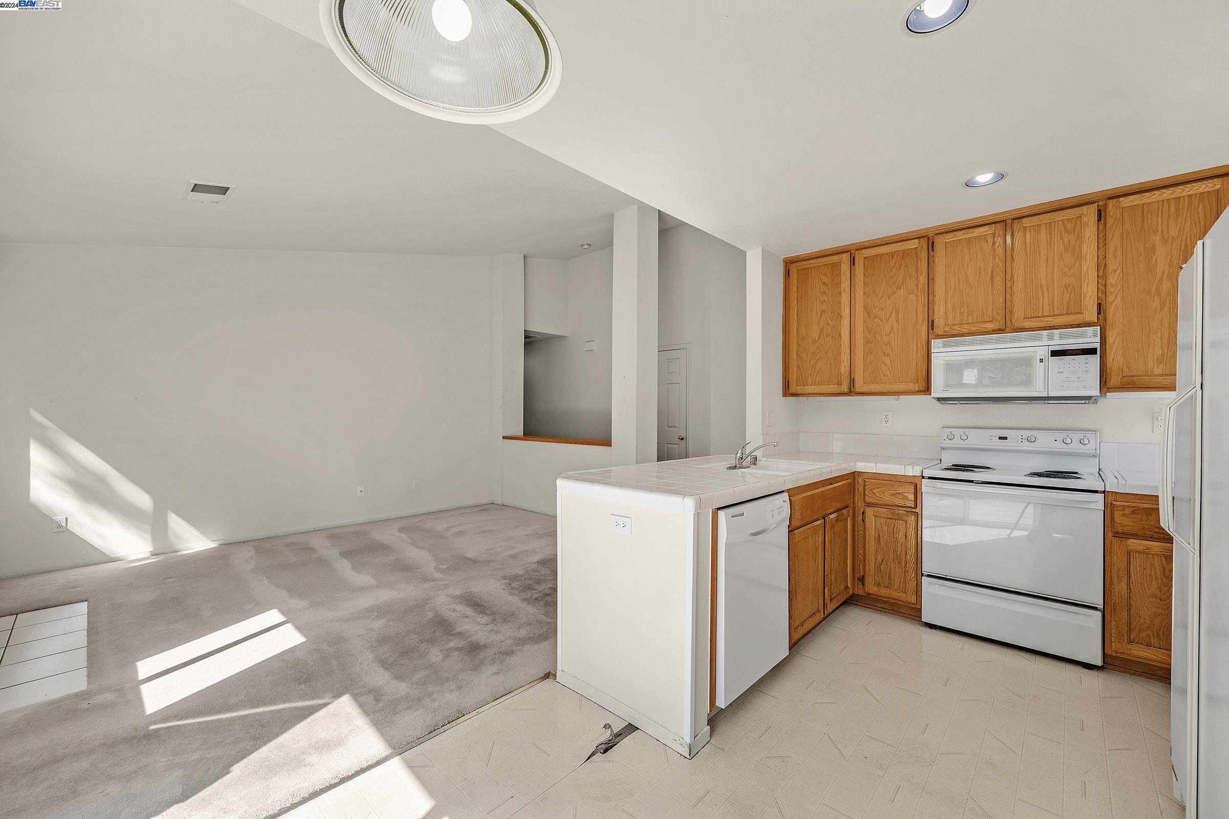 595 Valley Green Dr