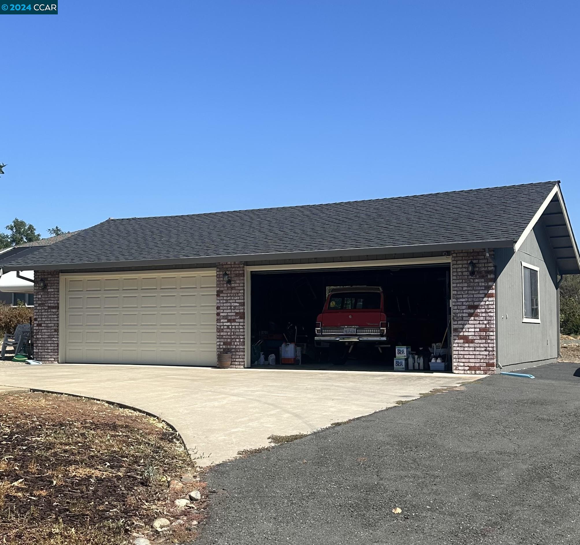 5141 Laurel Drive
