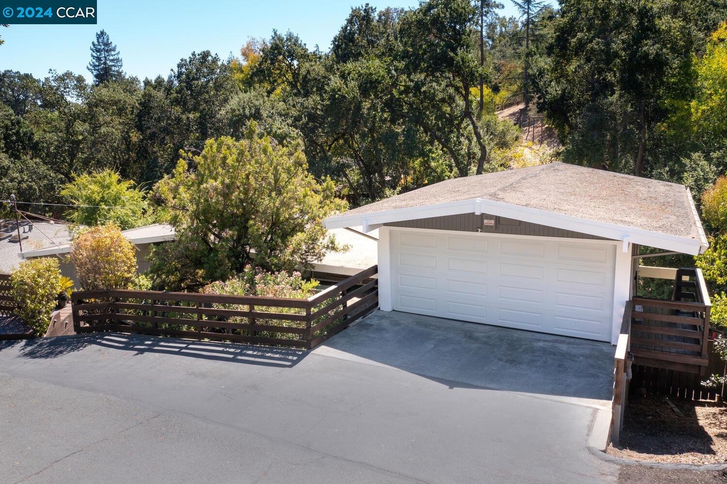 111 Galen Dr