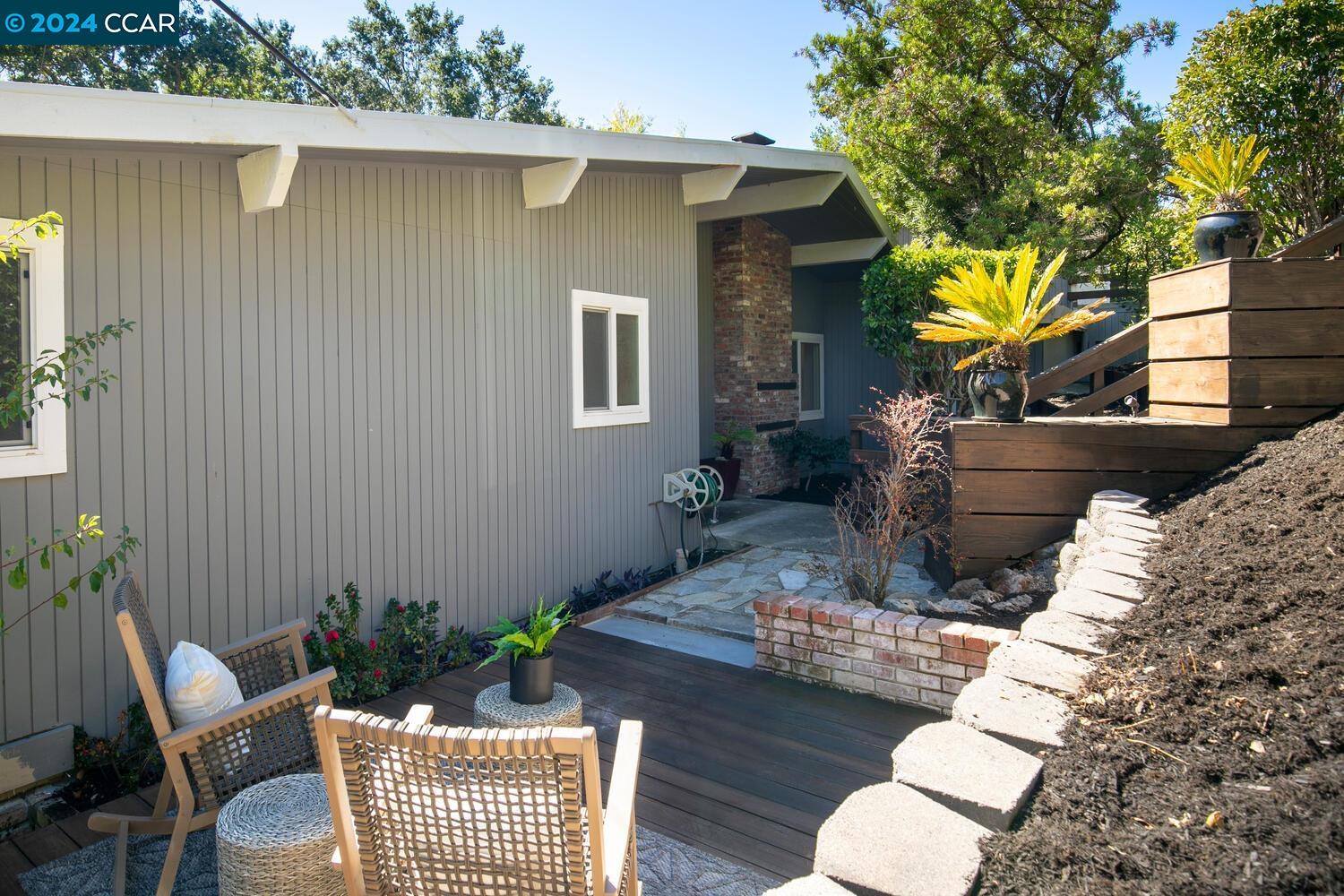 111 Galen Dr