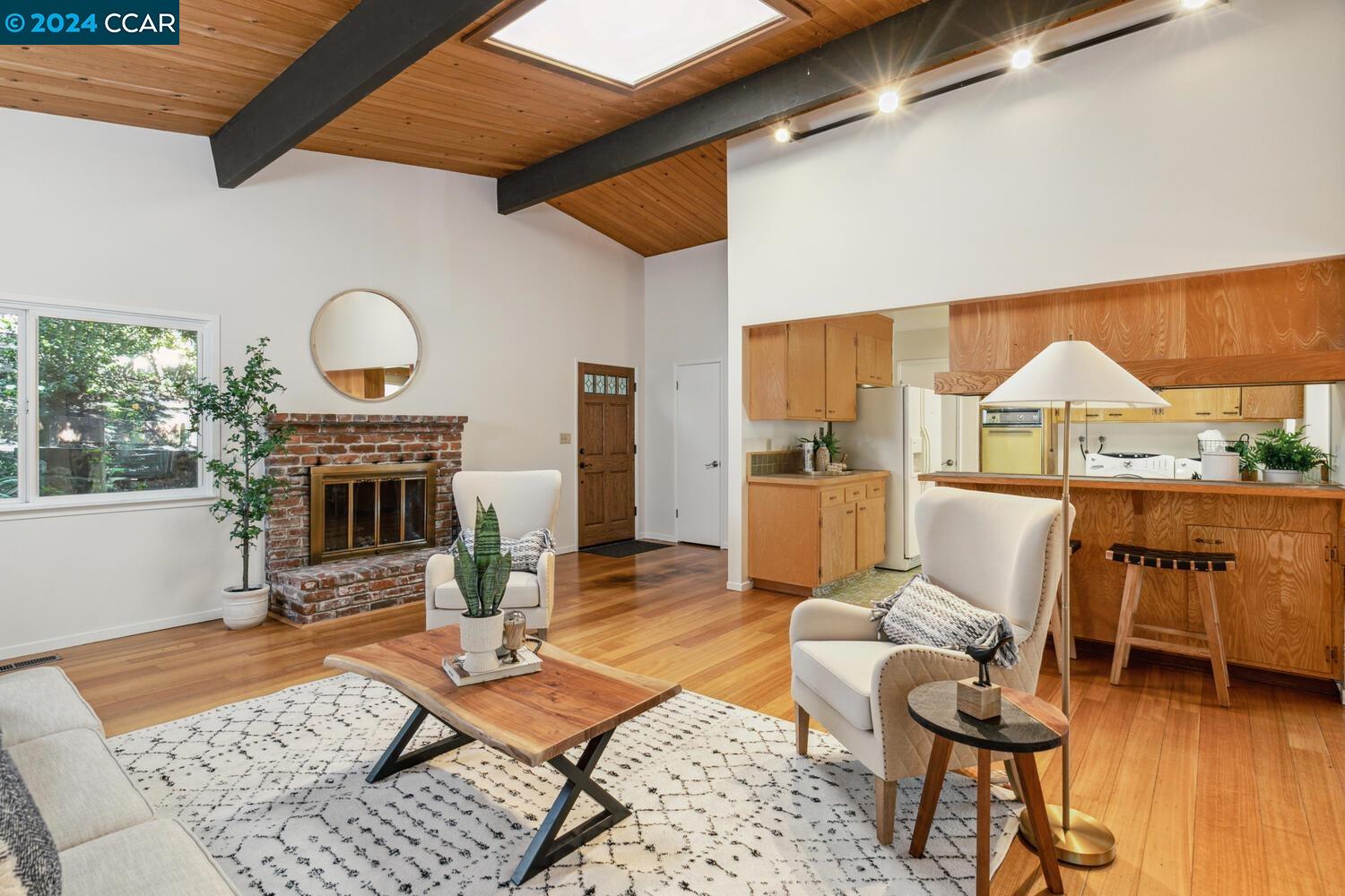 111 Galen Dr