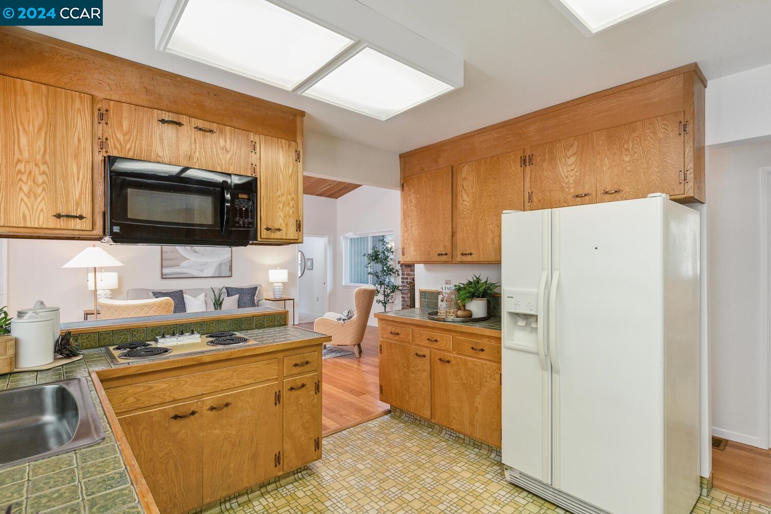 111 Galen Dr