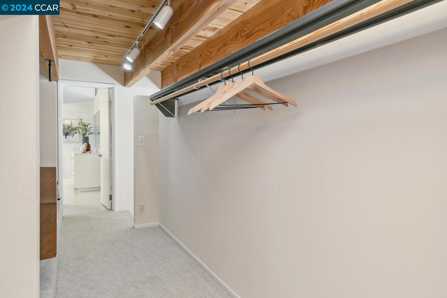 111 Galen Dr