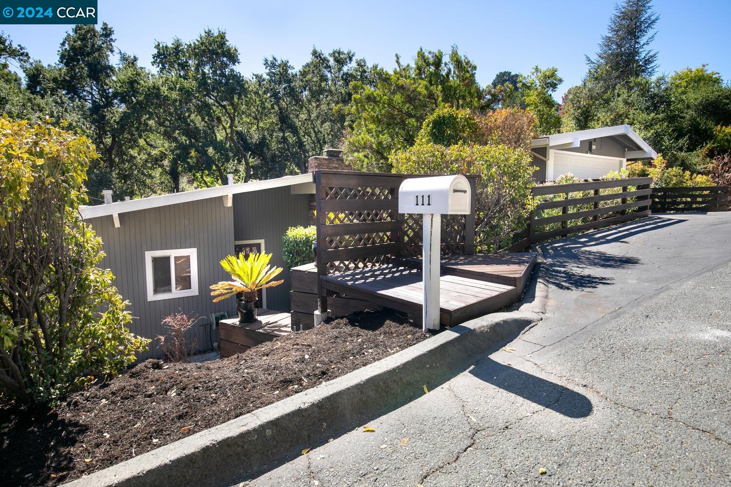 111 Galen Dr