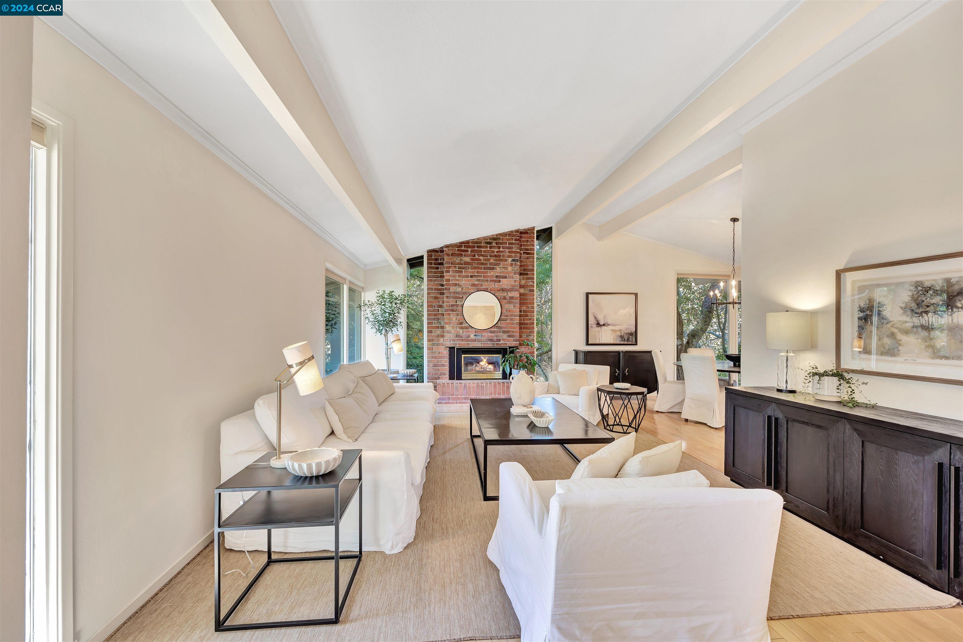 312 Buckeye Ct