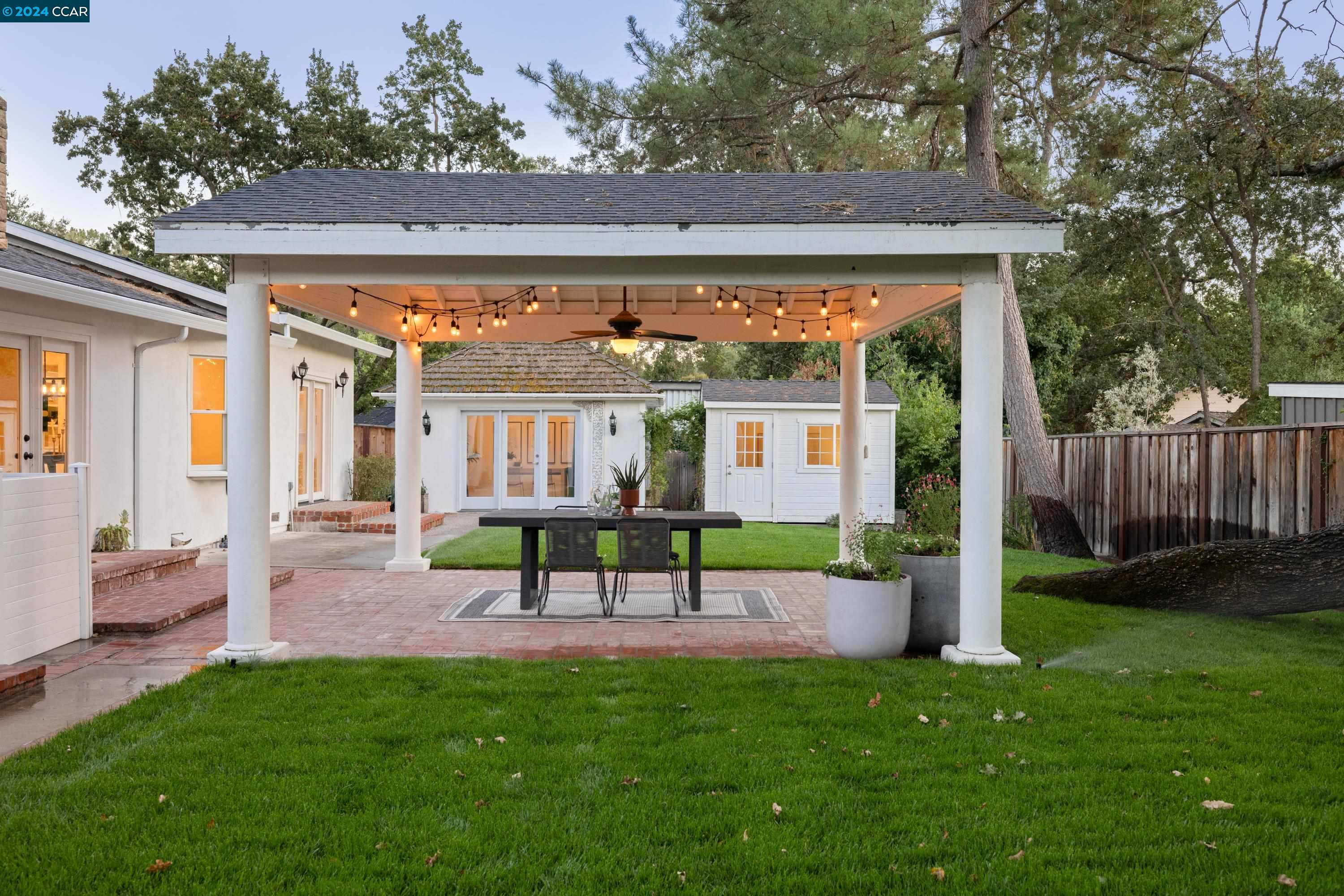3308 Berta Ln