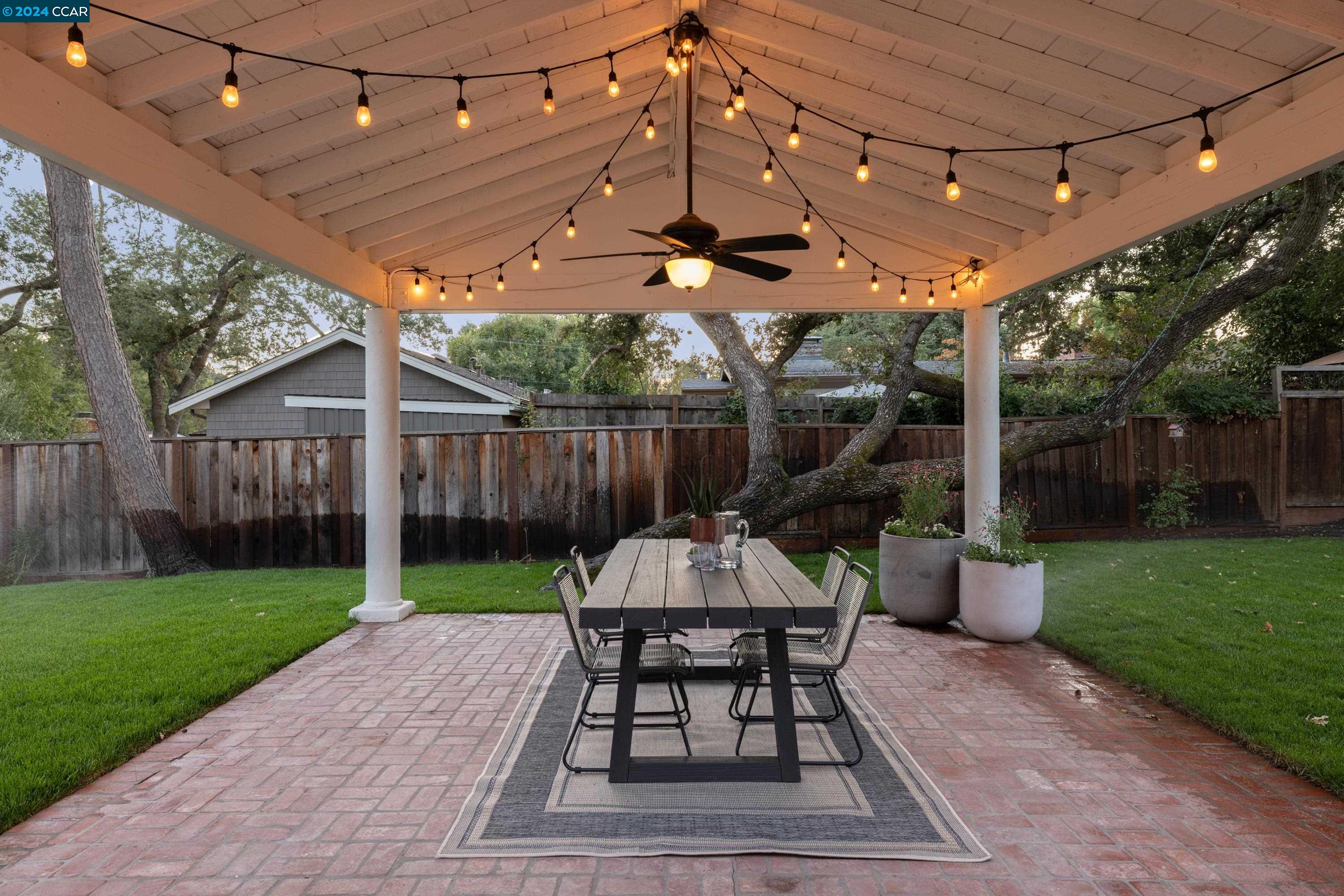 3308 Berta Ln