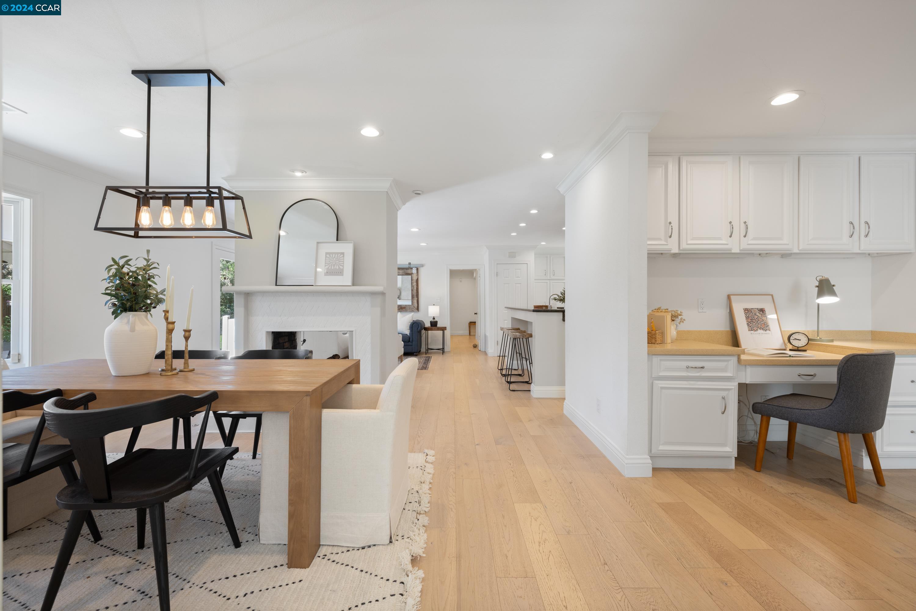 3308 Berta Ln