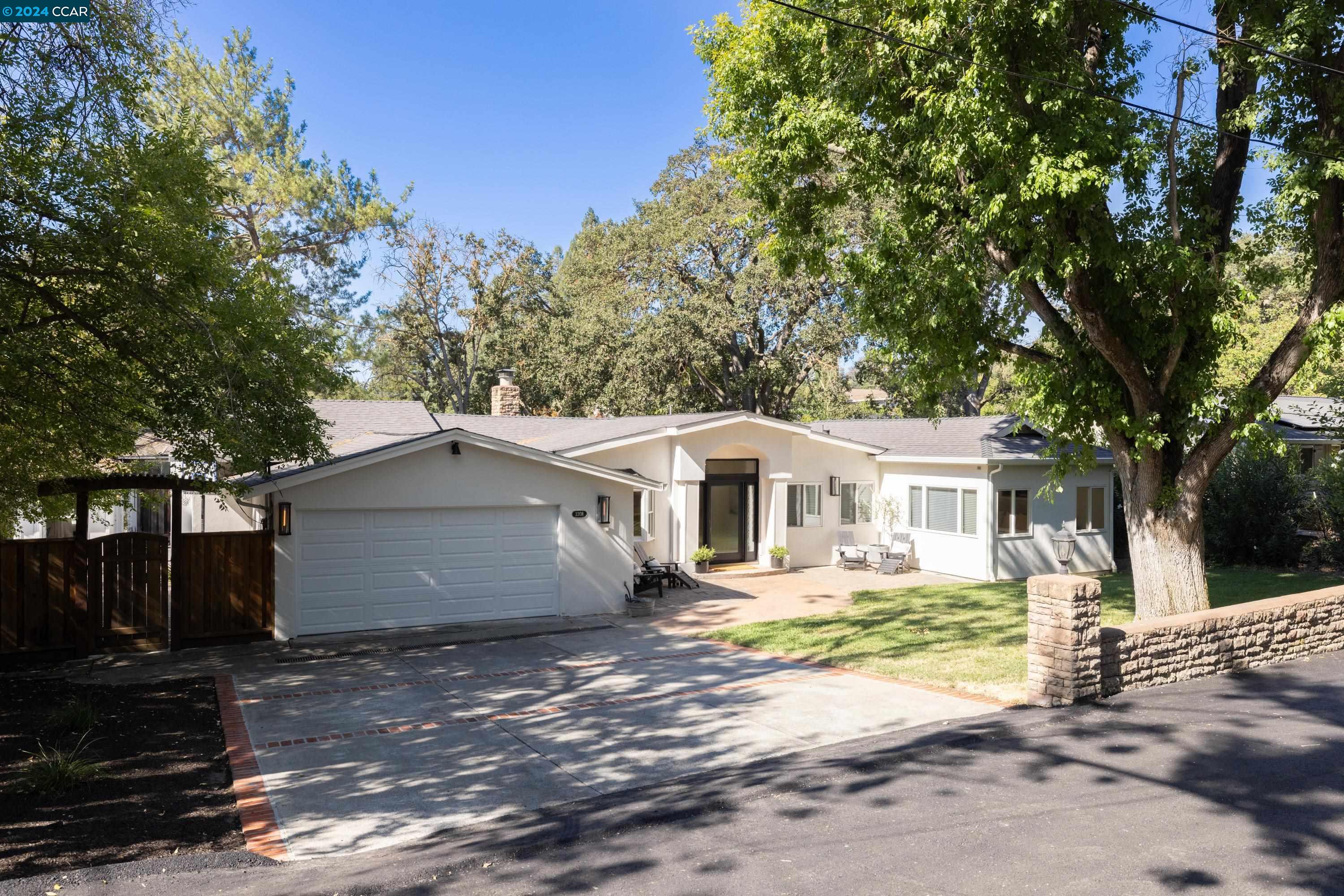 3308 Berta Ln