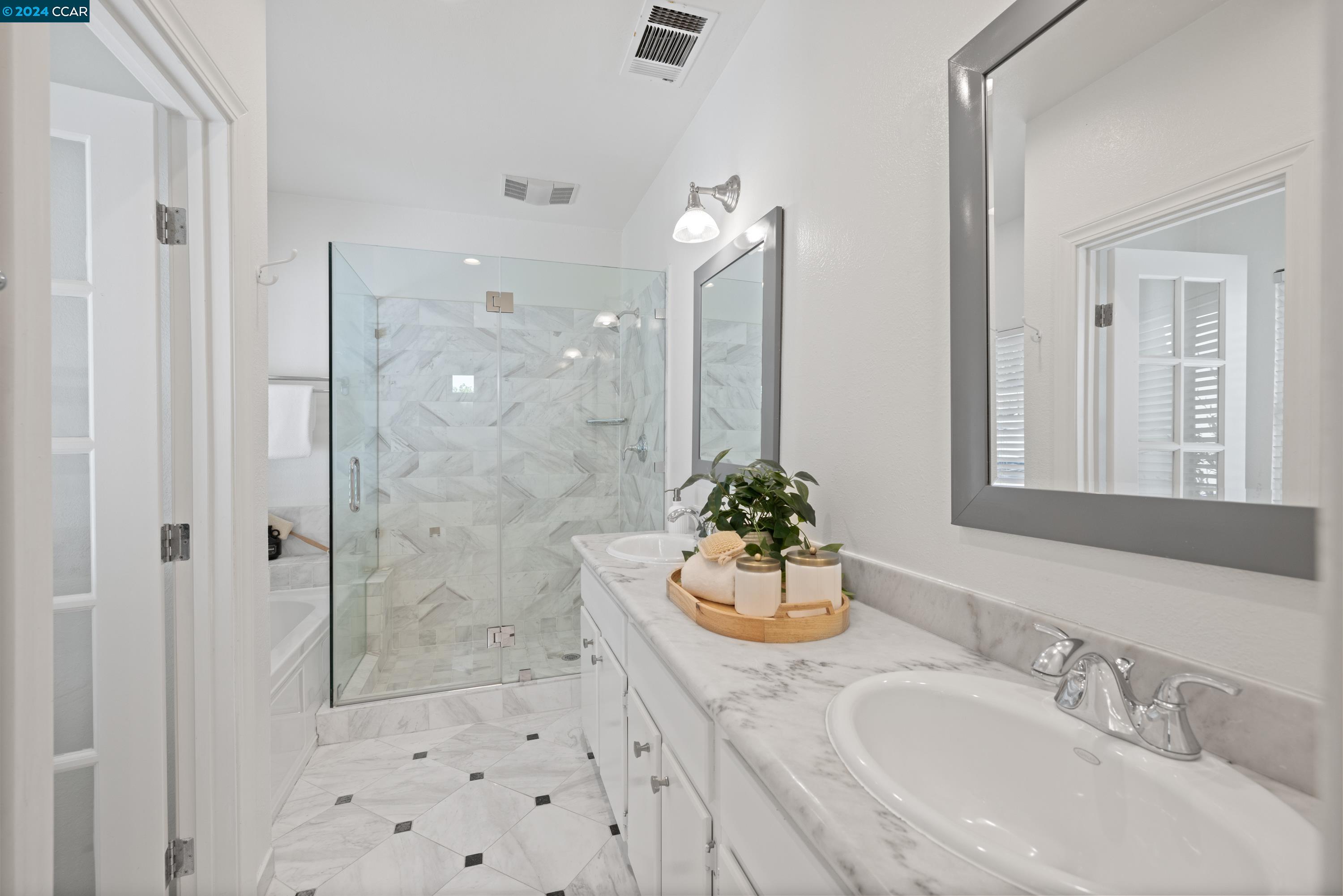 3308 Berta Ln