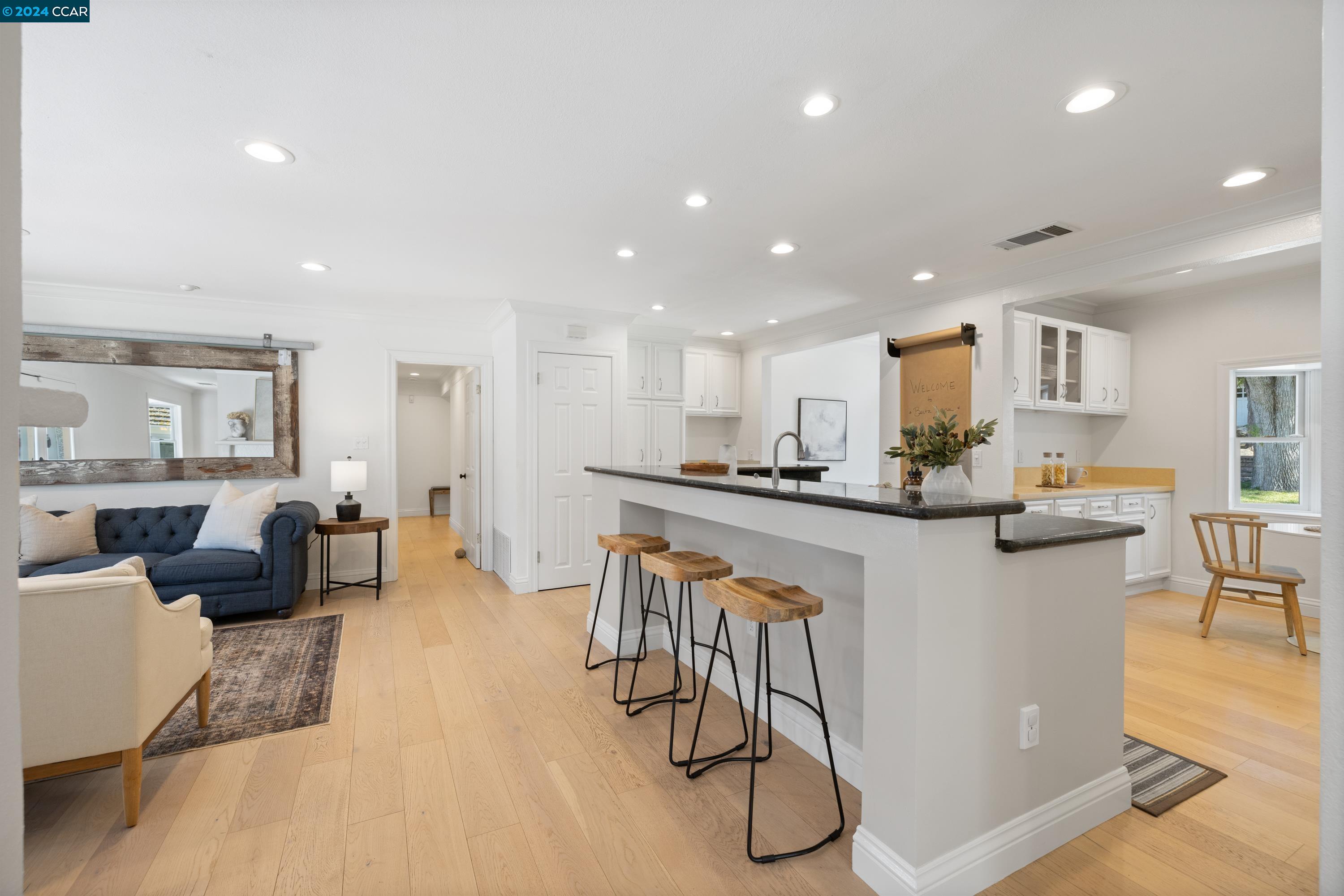 3308 Berta Ln