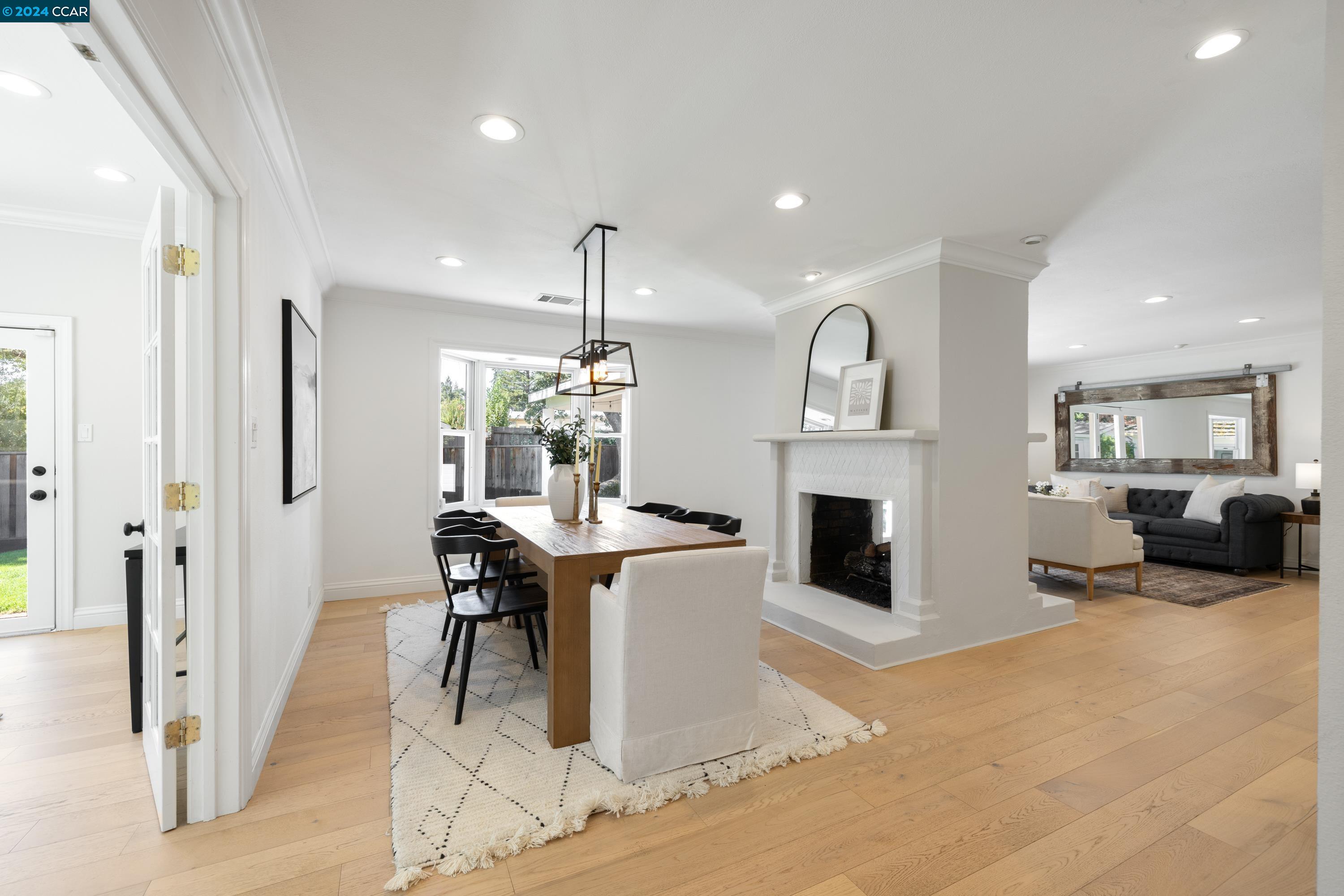 3308 Berta Ln