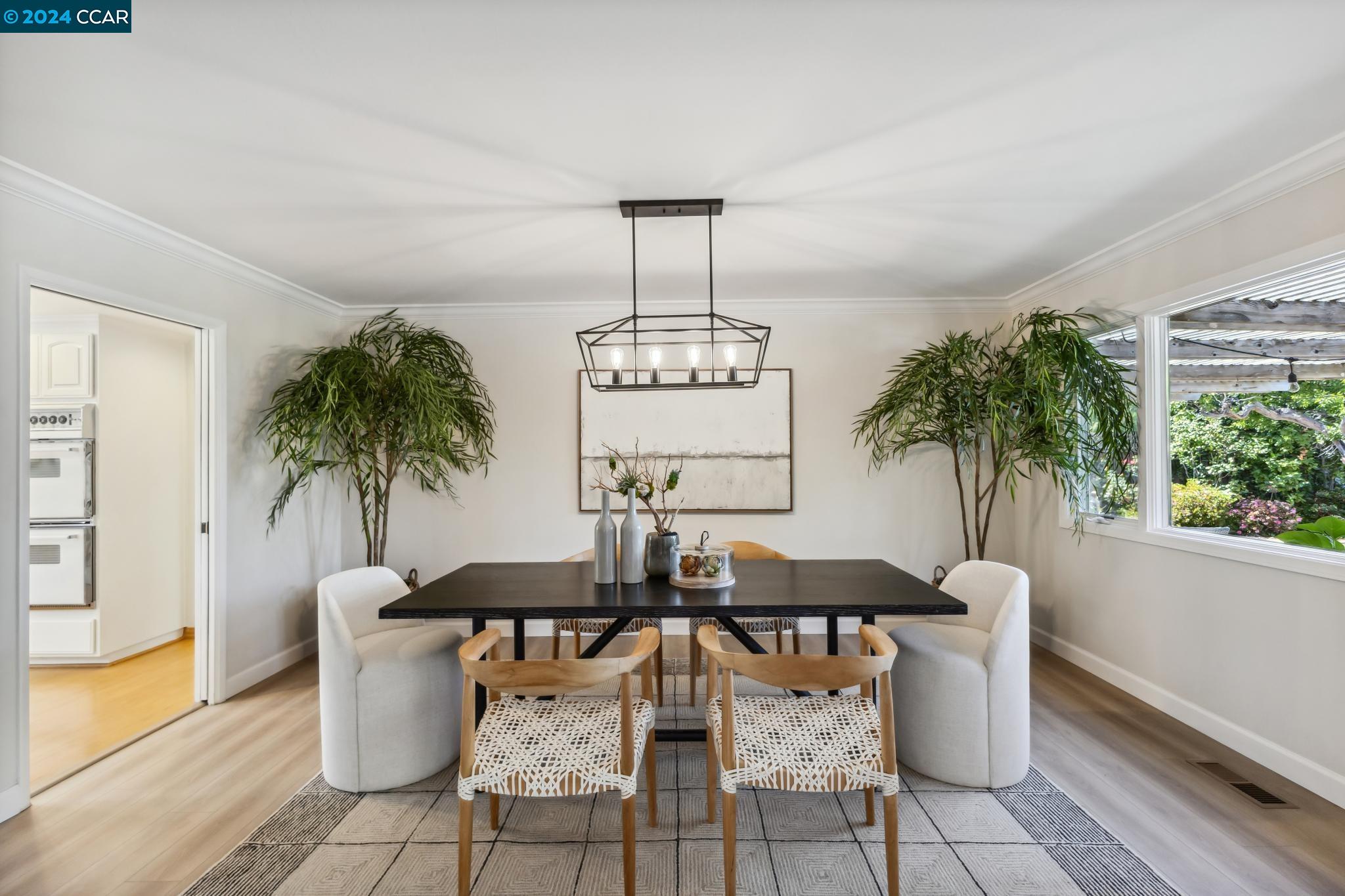 2838 Encina Camino