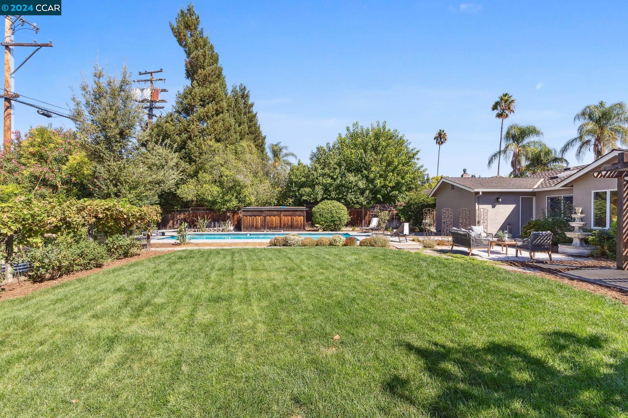 2838 Encina Camino