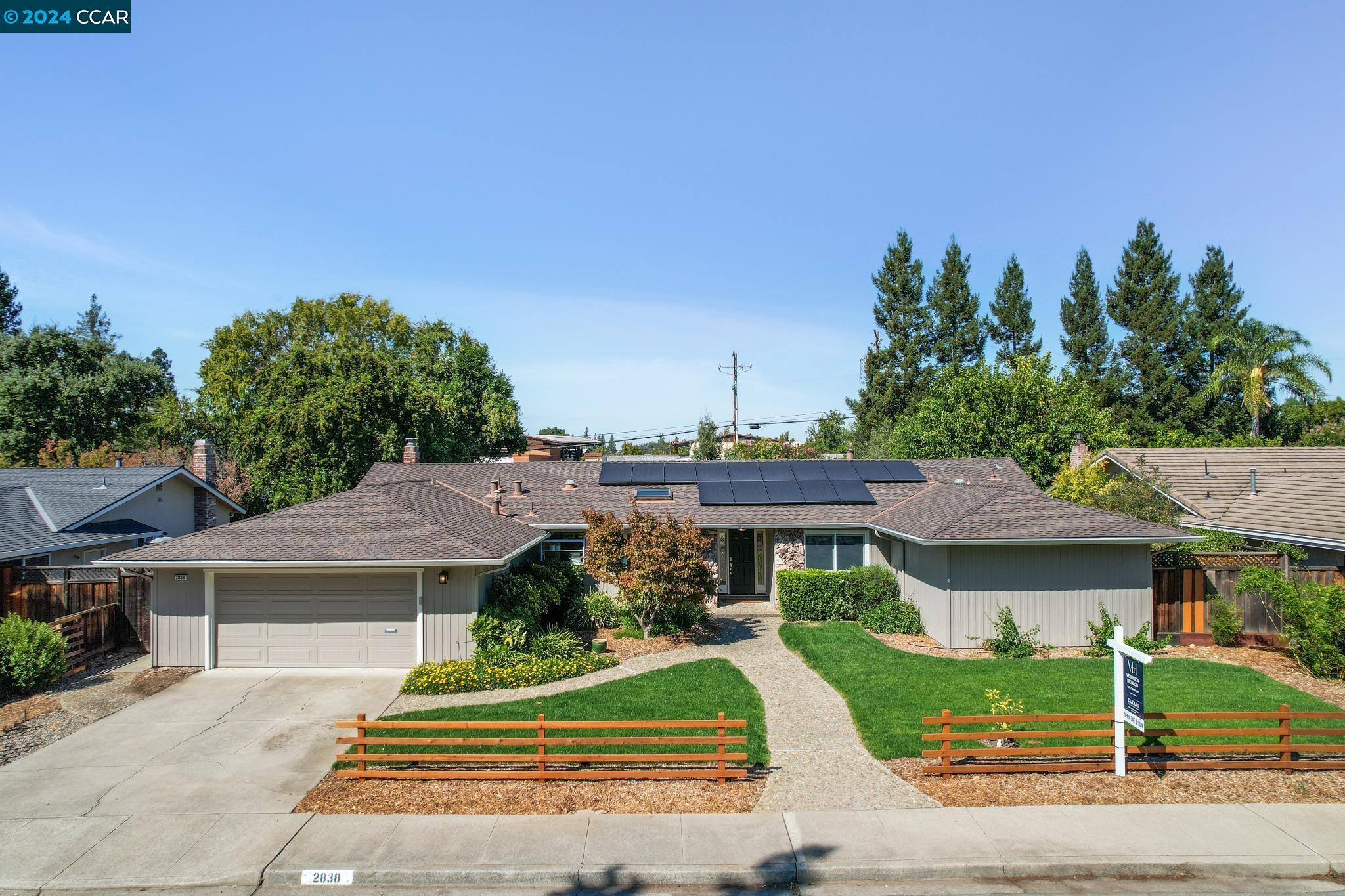 2838 Encina Camino