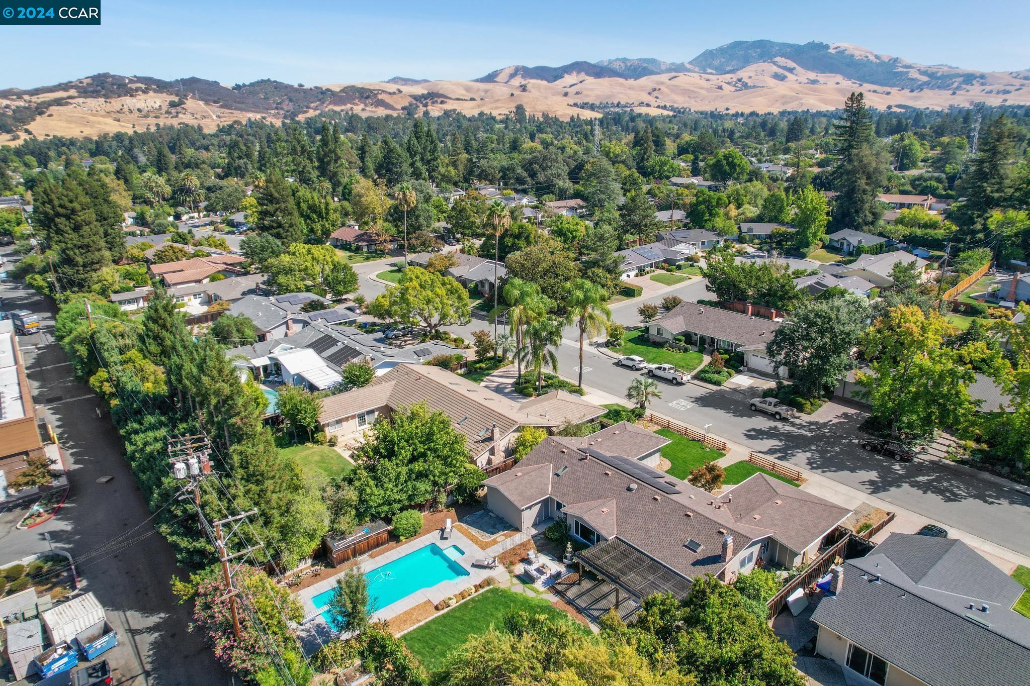 2838 Encina Camino