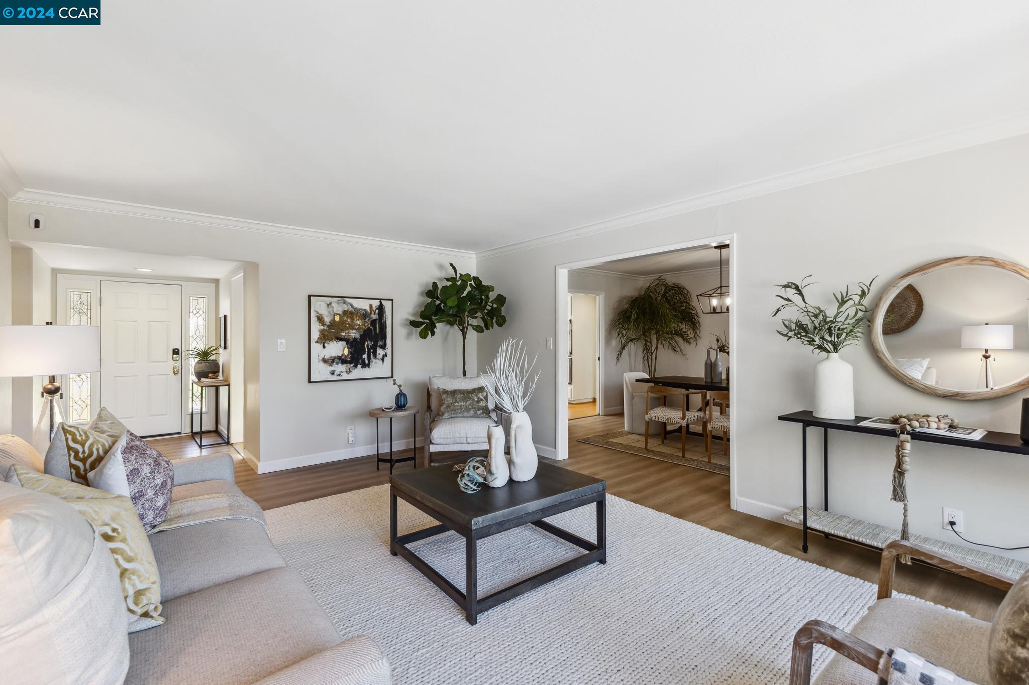 2838 Encina Camino
