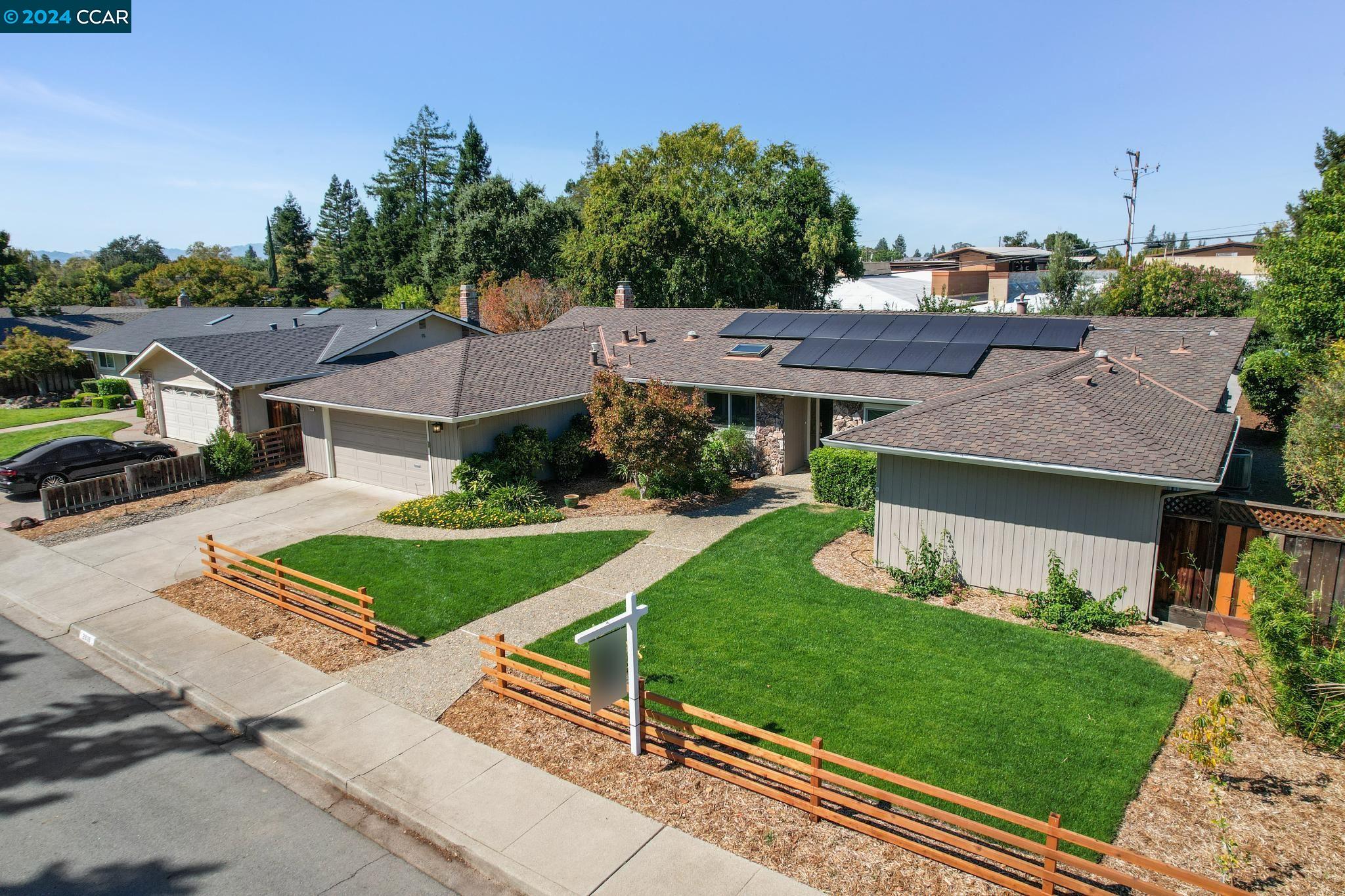 2838 Encina Camino