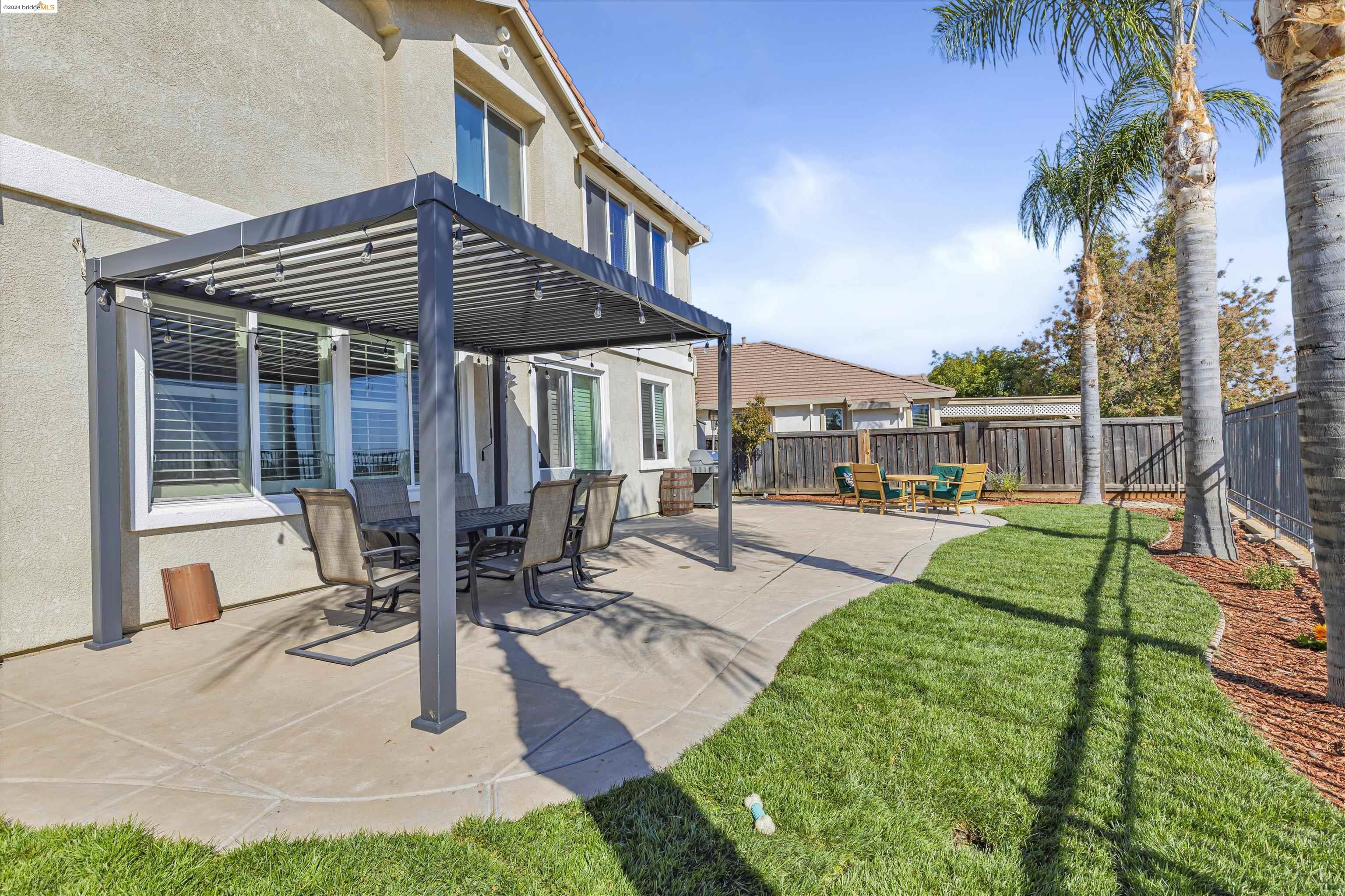 1932 Las Colinas Dr
