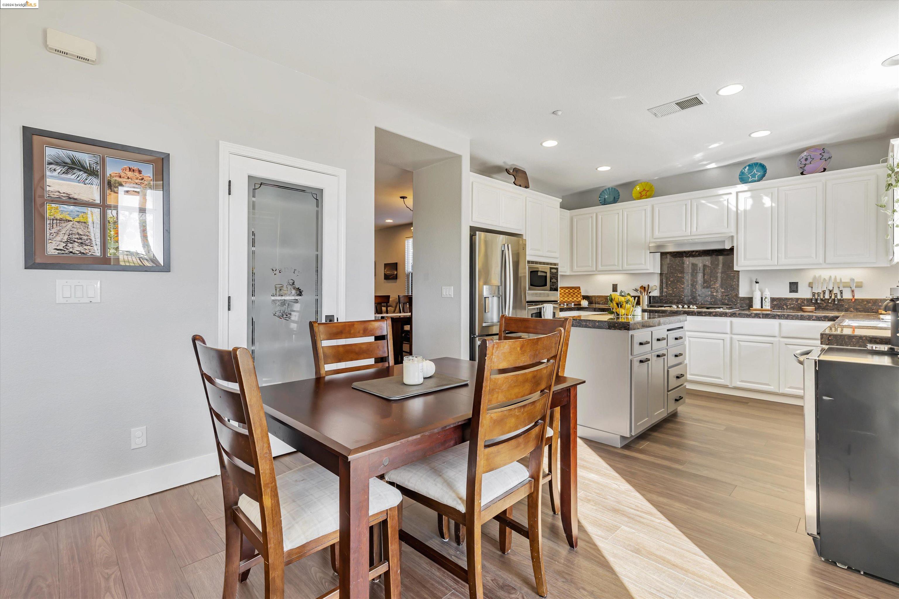 1932 Las Colinas Dr