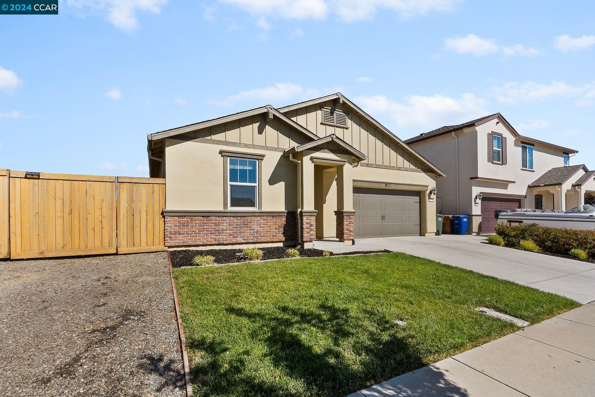 4378 Broadway Chase