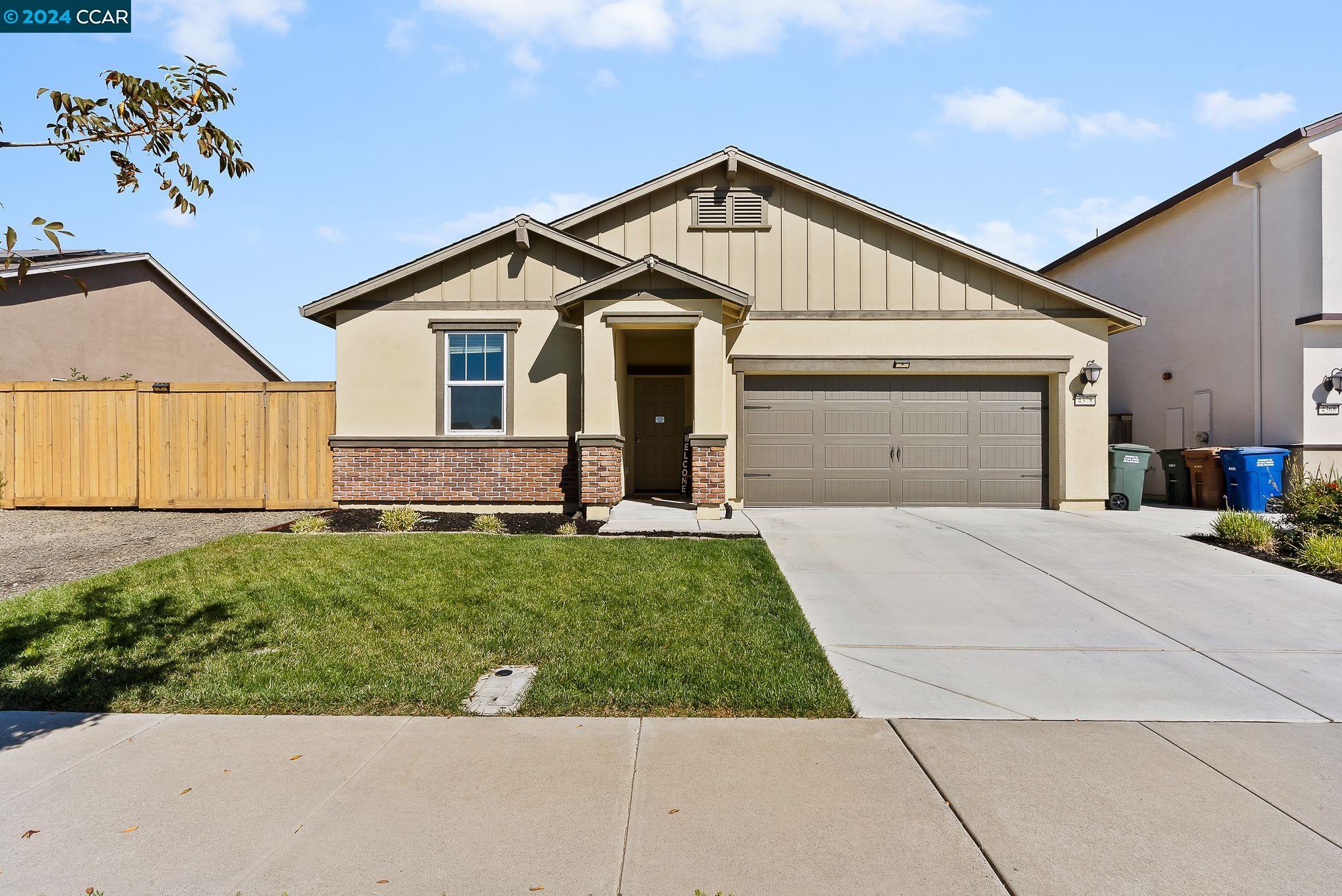 4378 Broadway Chase