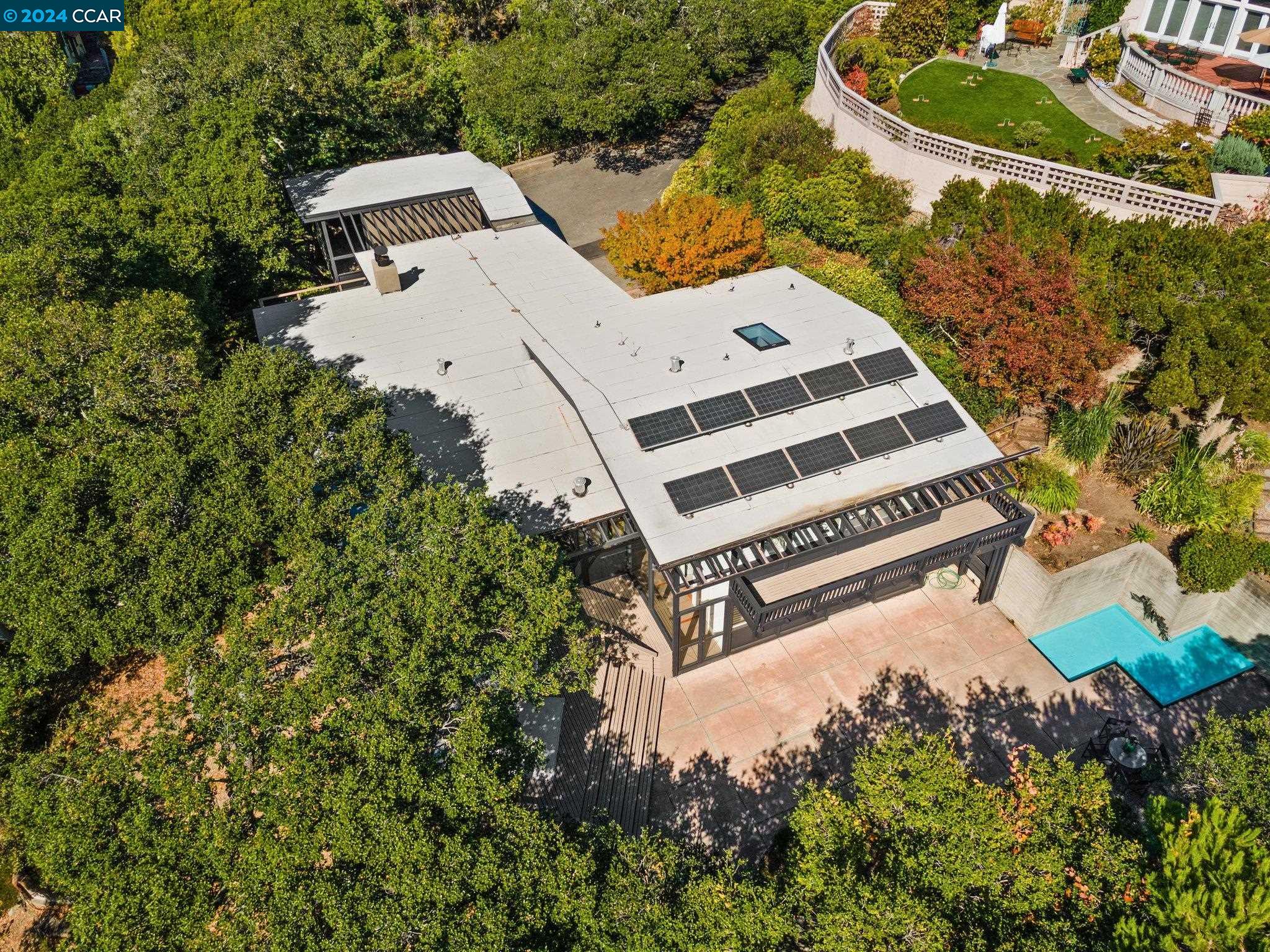 56 Roble Rd