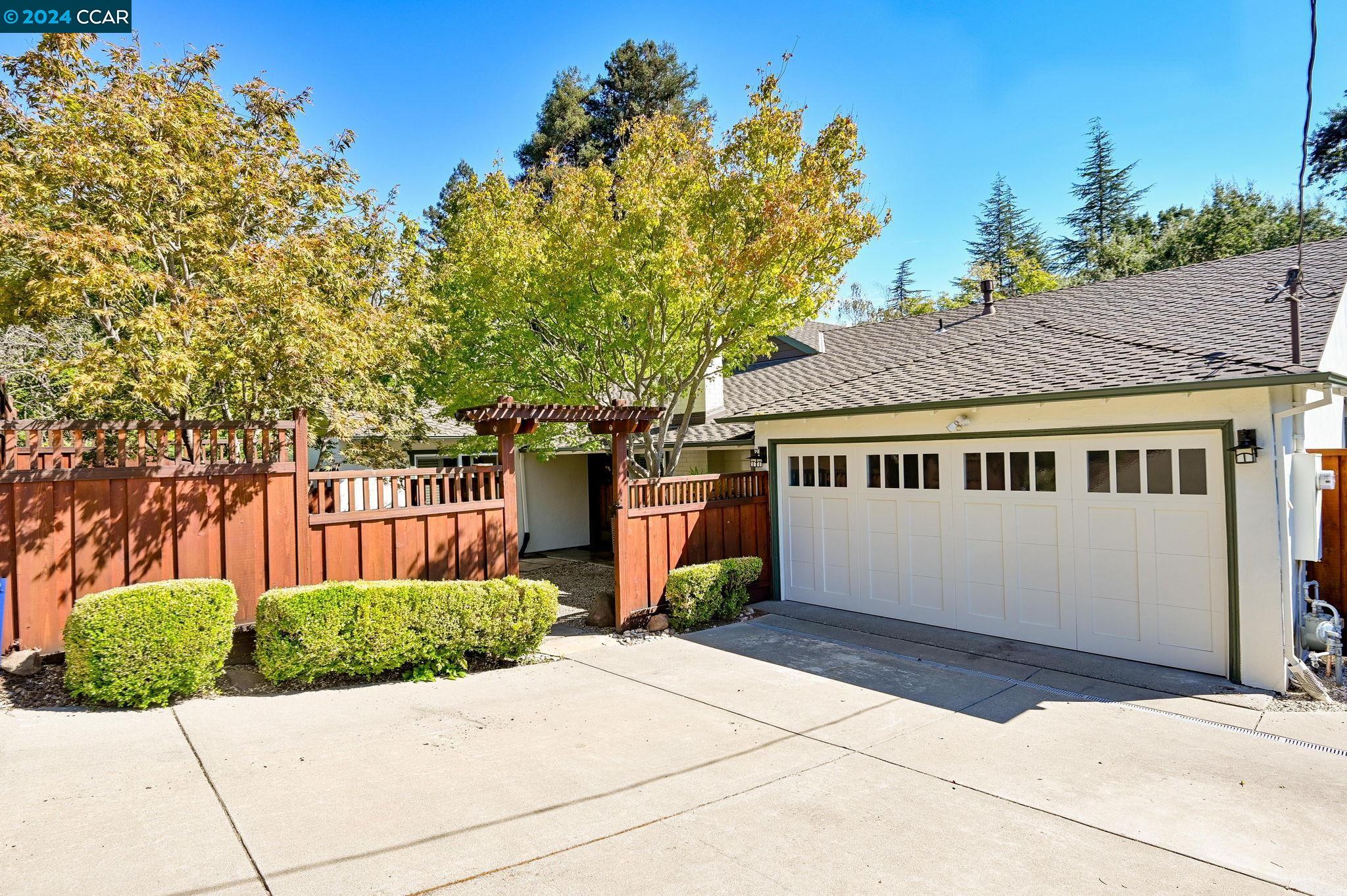 522 Florence Dr