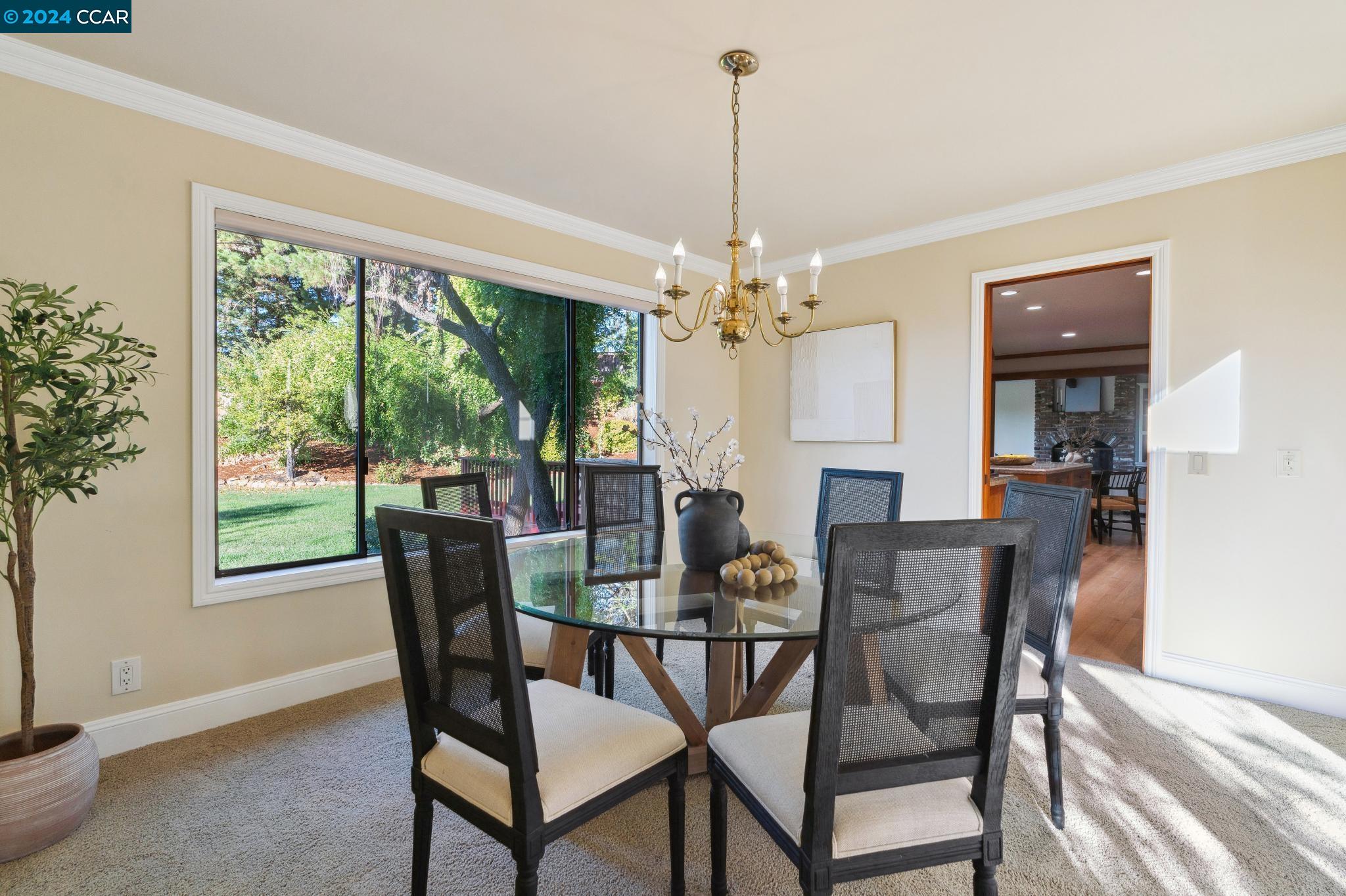 320 Paraiso Dr